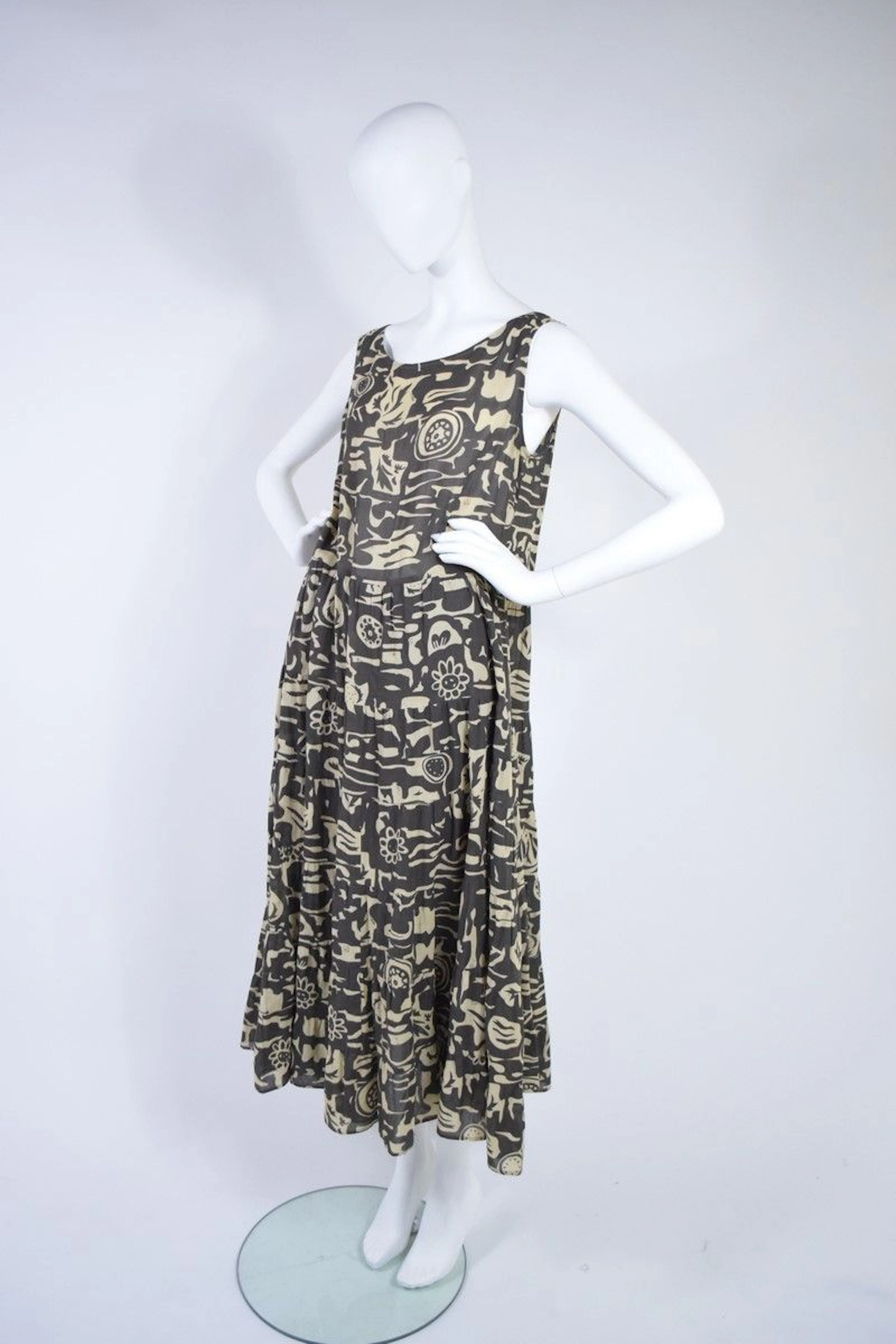 Y'S par Yohji Yamamoto Robe sans manches... - Lot 491 - Rossini