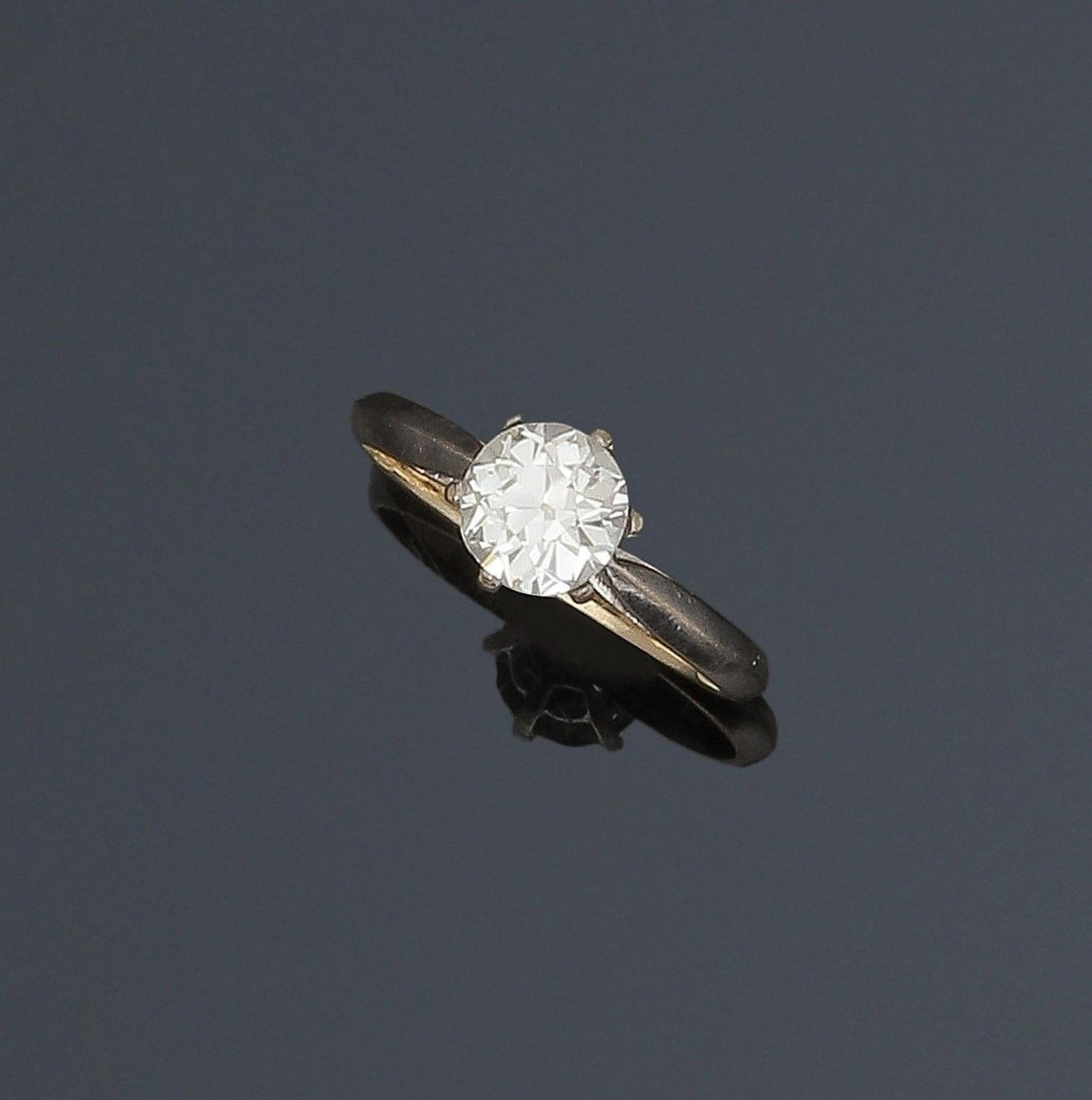 Bague en or gris 18K (750), ornée d'un diamant... - Lot 491 - Rossini