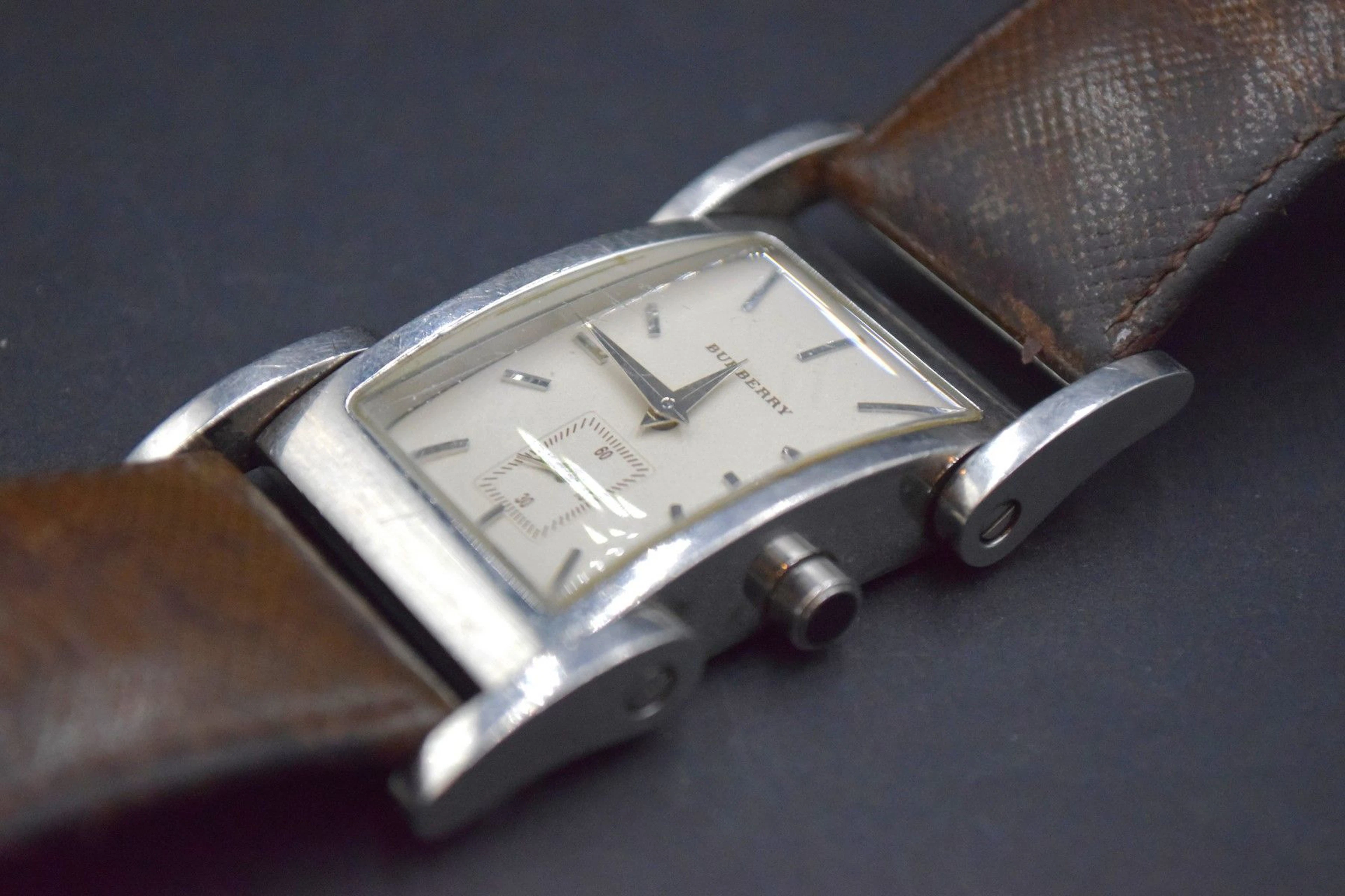 BURBERRY Montre bracelet d'homme, boîtier... - Lot 1009 - Rossini