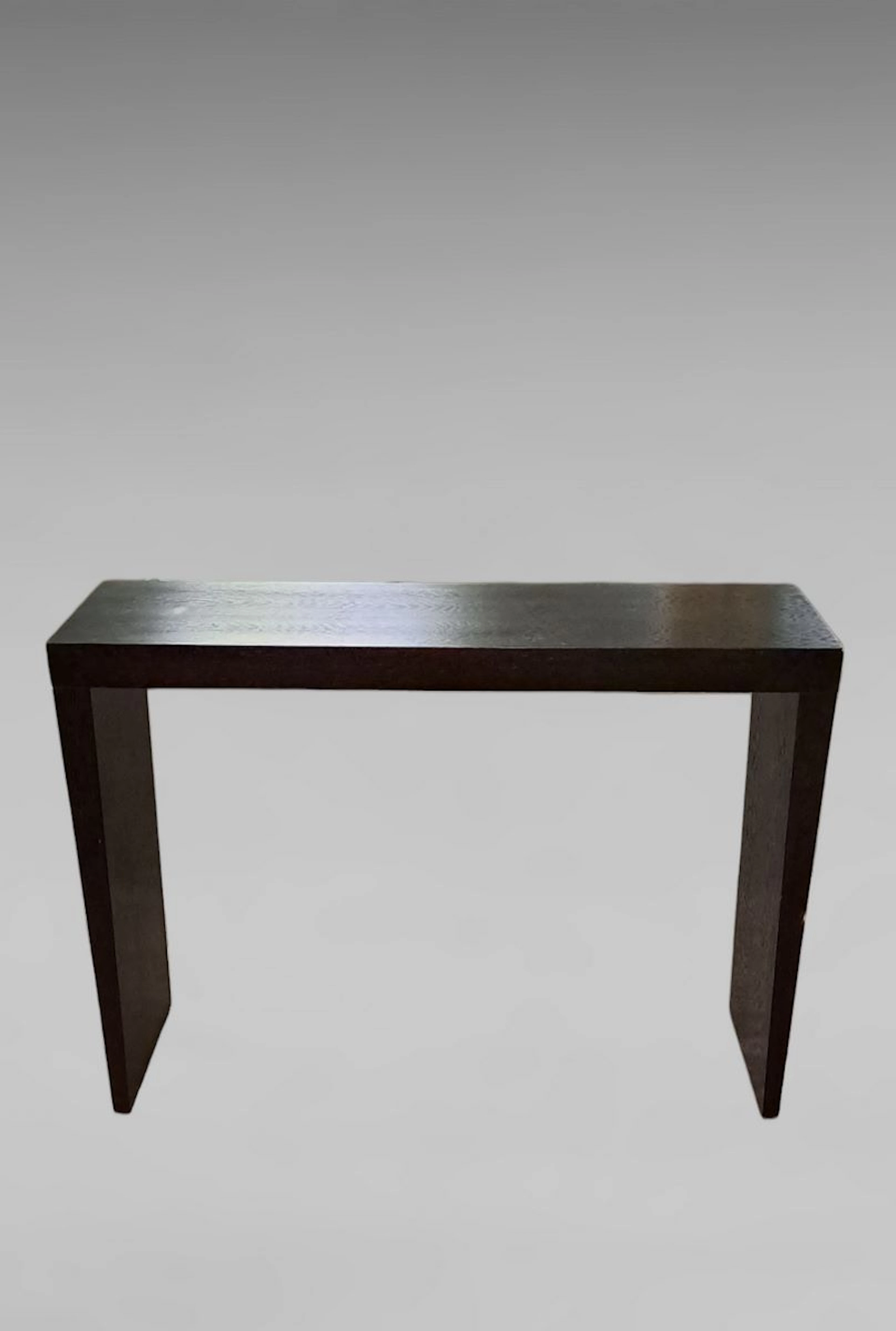 Console moderne en bois exotique teinté noir... - Lot 592 - Rossini