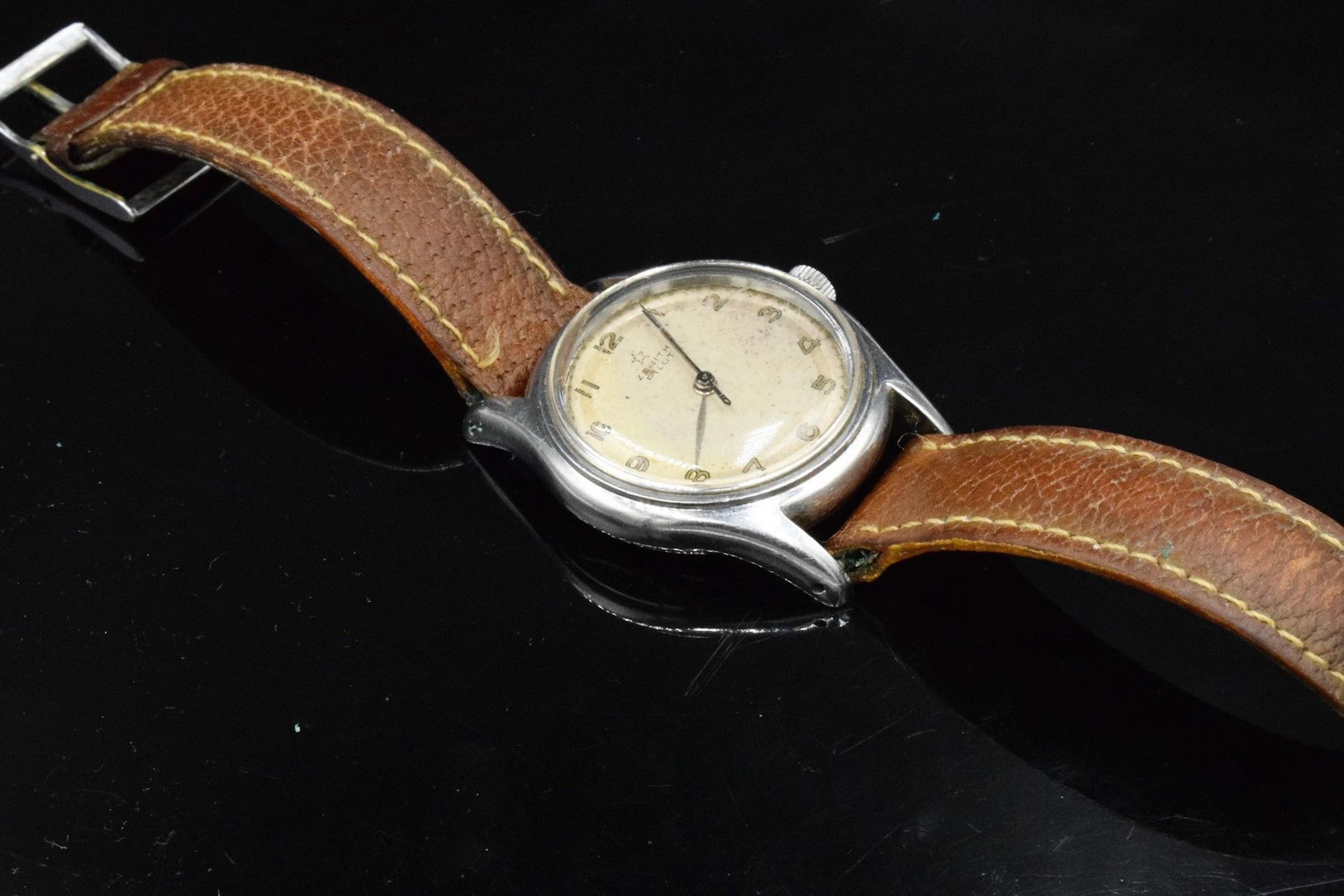 ZENITH "Pilot" Montre bracelet d'homme, boitier... - Lot 355 - Rossini