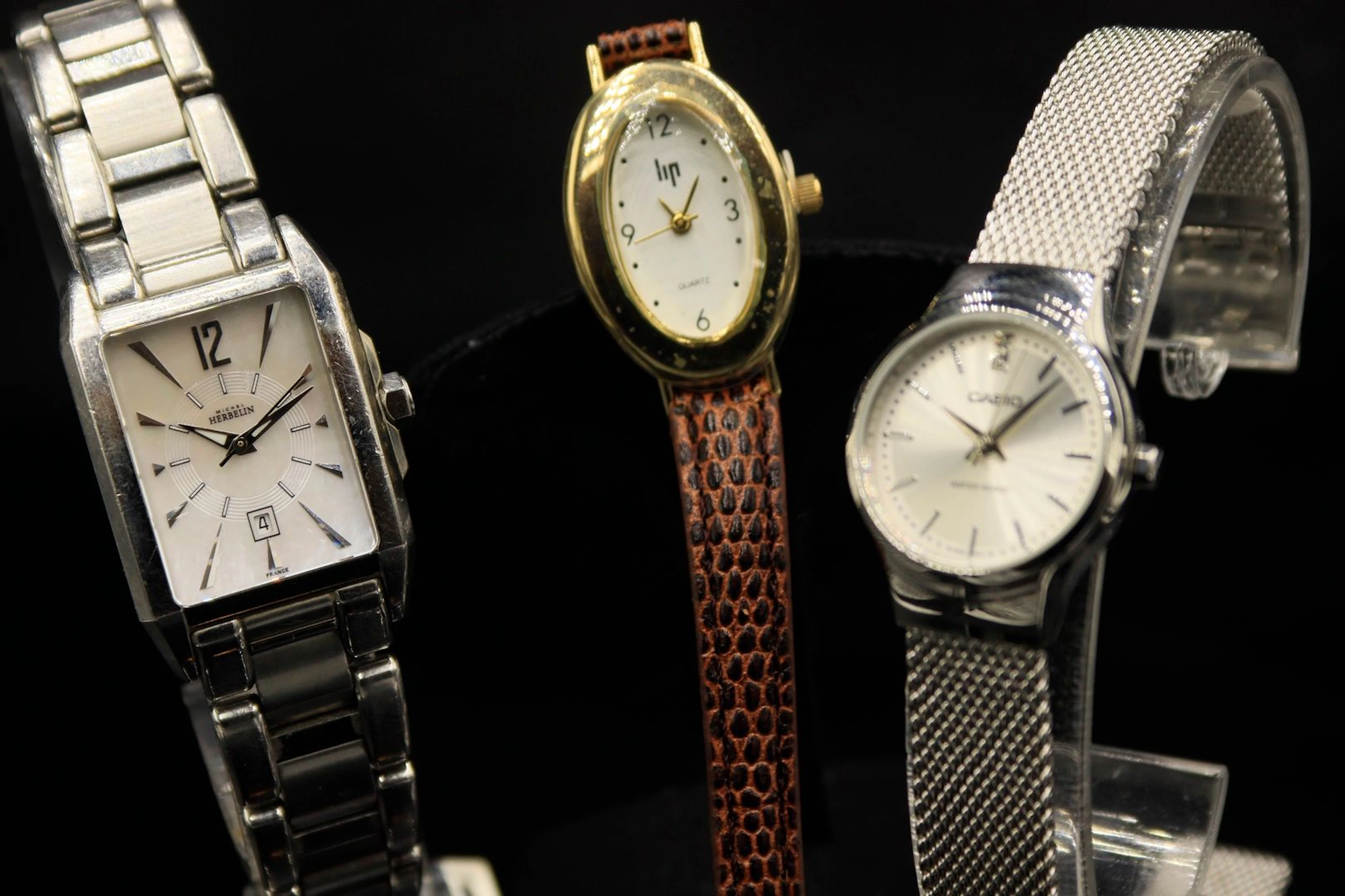 CASIO - LIP - HERBELLIN Lot de trois montres... - Lot 659 - Rossini
