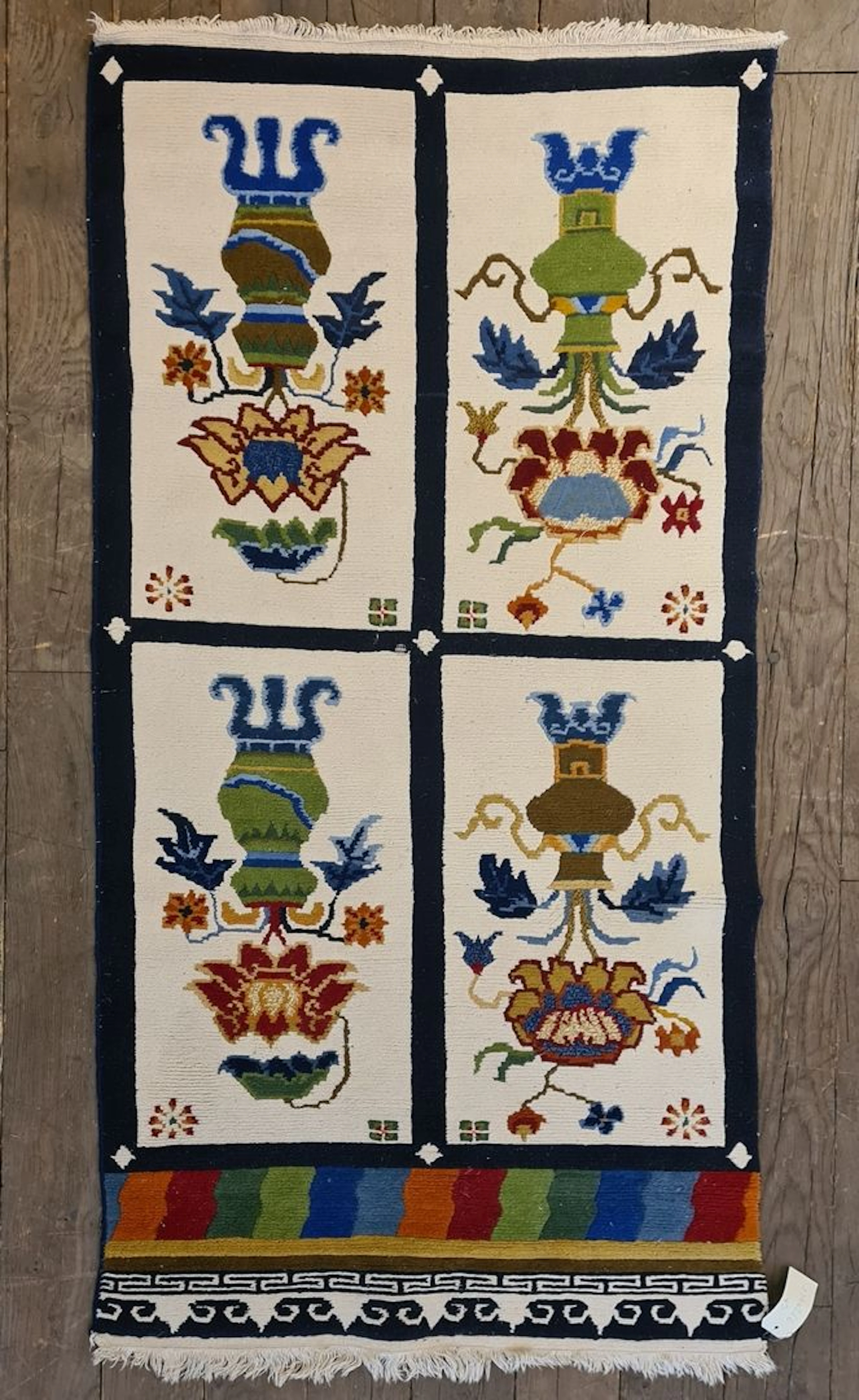 Lot de trois tapis: - NEPAL Tapis en laine... - Lot 747 - Rossini