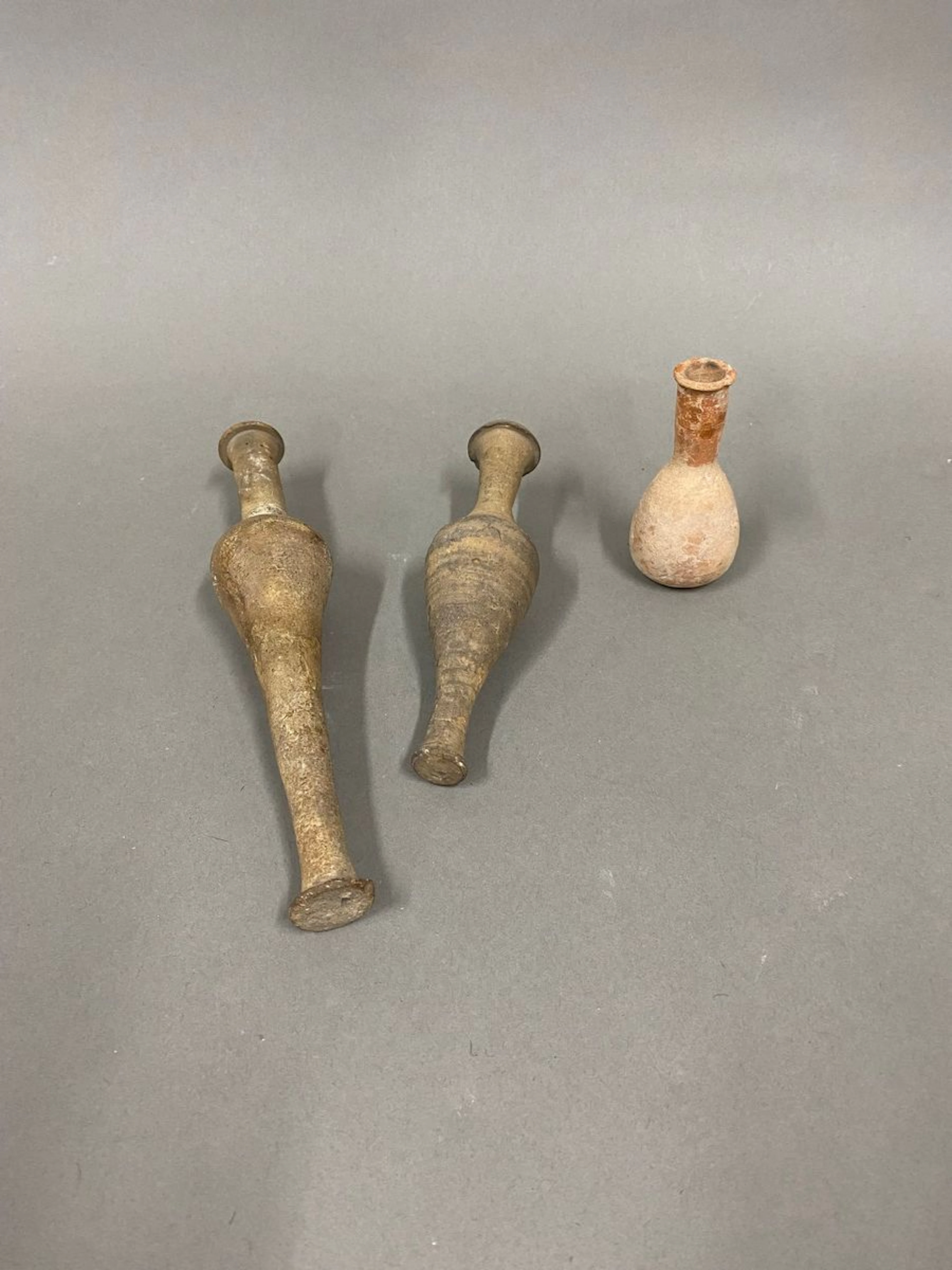 Lot comprenant un balsamaire à haut col et... - Lot 301 - Rossini
