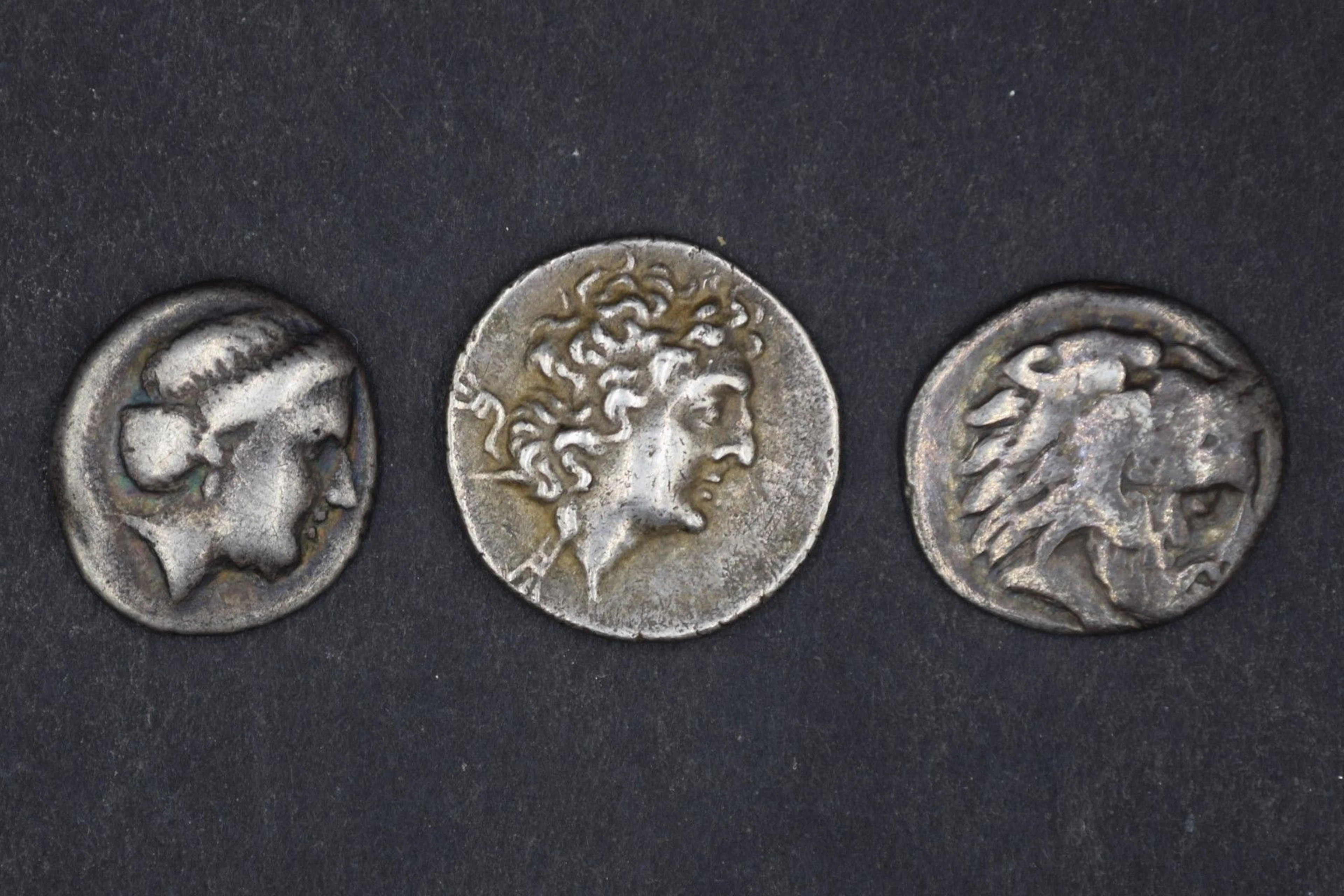 GRECE ANTIQUE Lot de trois drachmes et hemidrachmes... - Lot 21 - Rossini