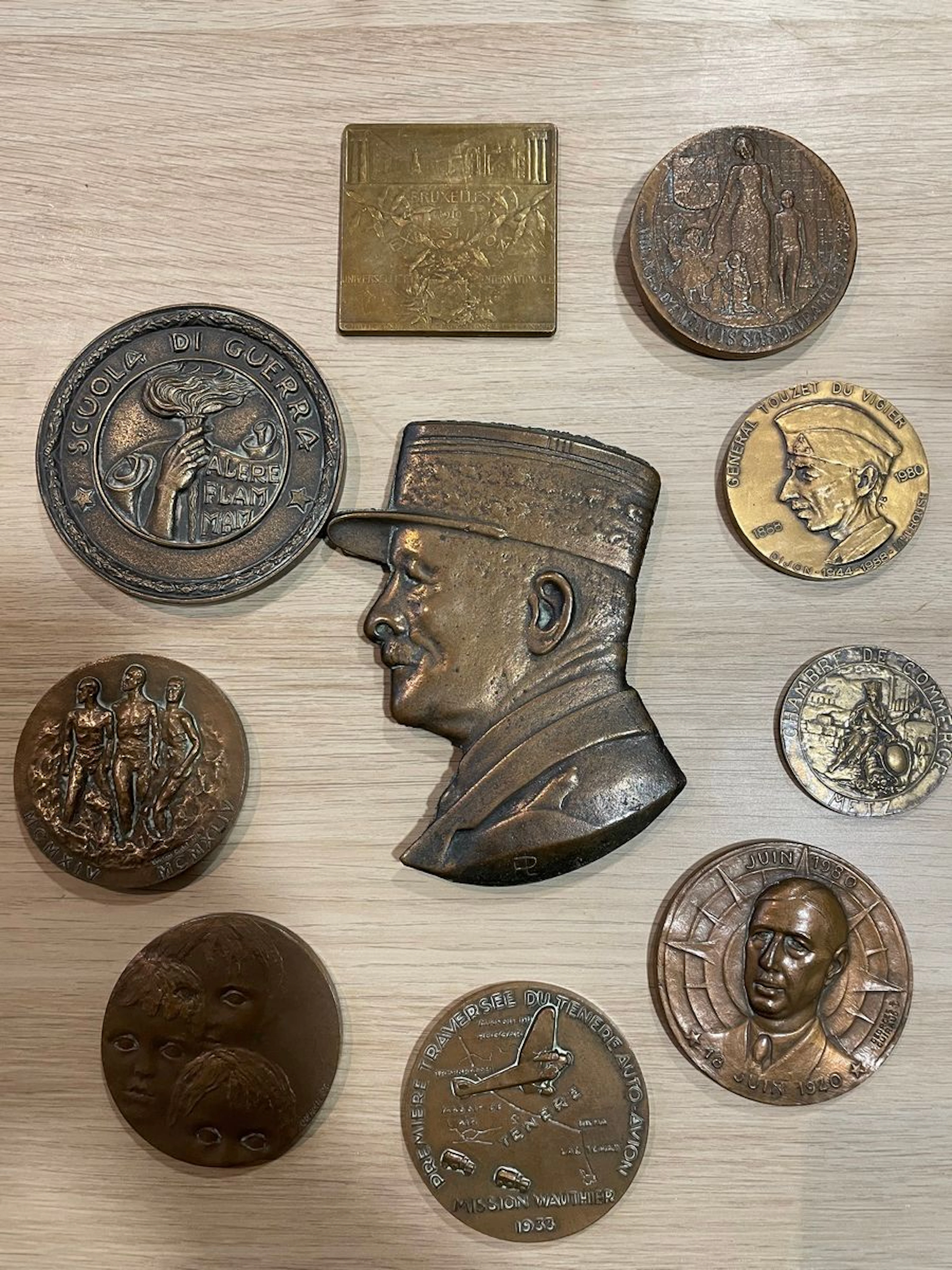 Lot de 9 médailles commémoratives : - Médaille... - Lot 390 - Rossini