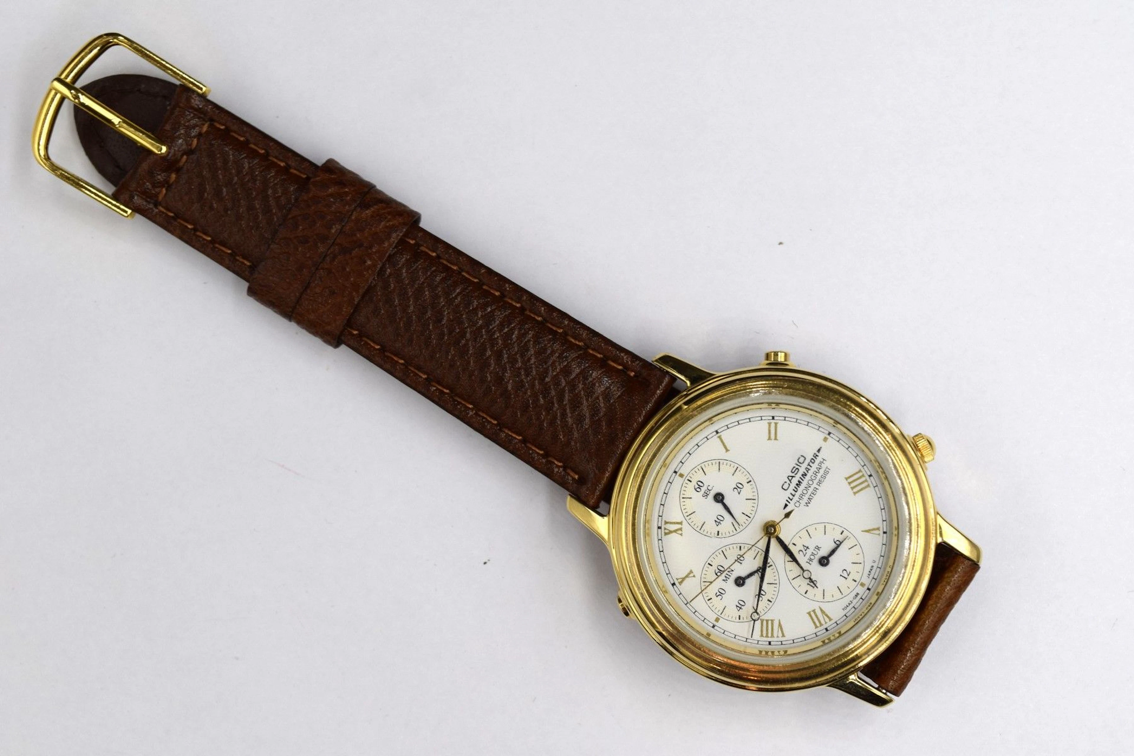 CASIO Illuminator Chronograph N°362933 Montre... - Lot 381 - Rossini