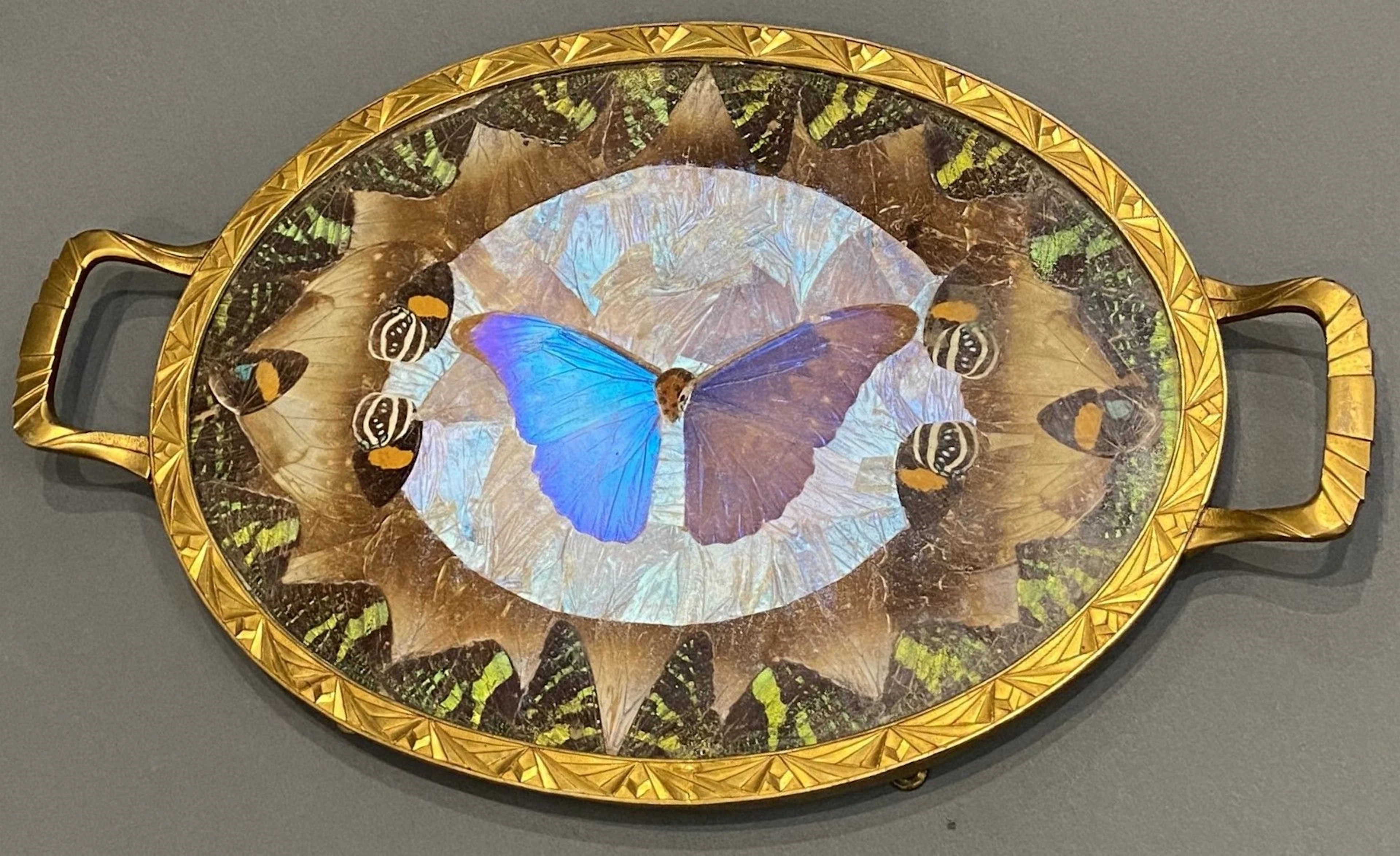Petit plateau Art Déco en marqueterie d'ailes... - Lot 78 - Rossini