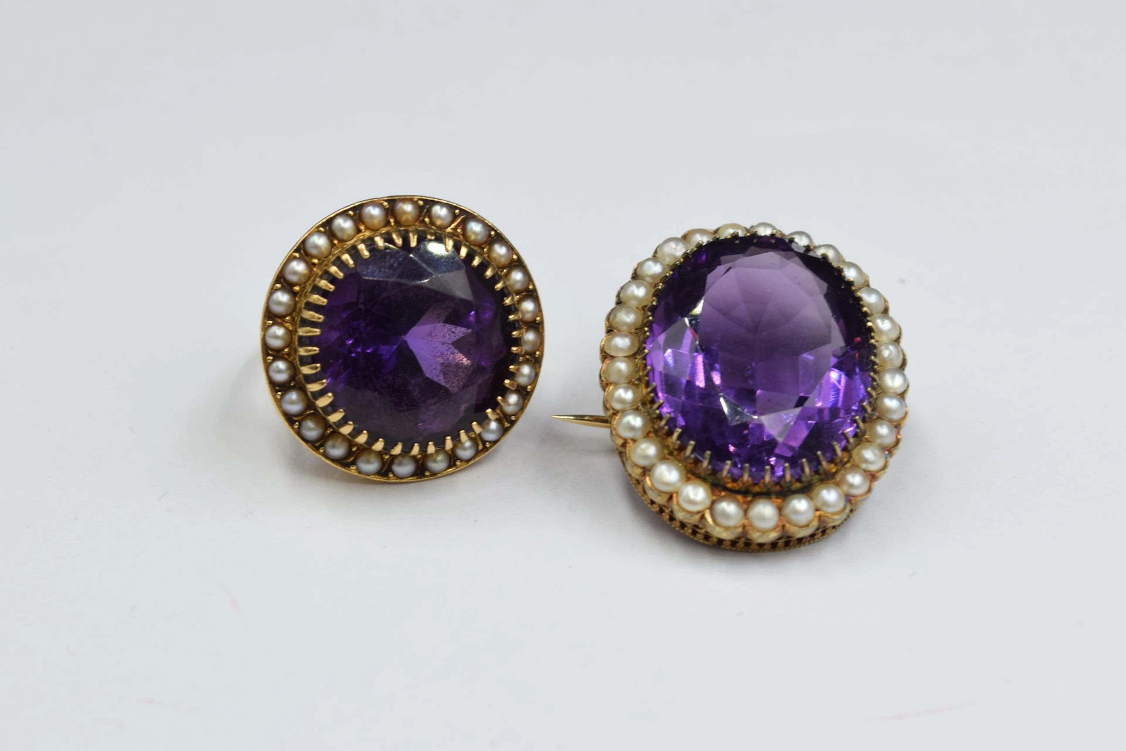 Suite de deux bijoux en or 18K (750) comprenant... - Lot 72 - Rossini