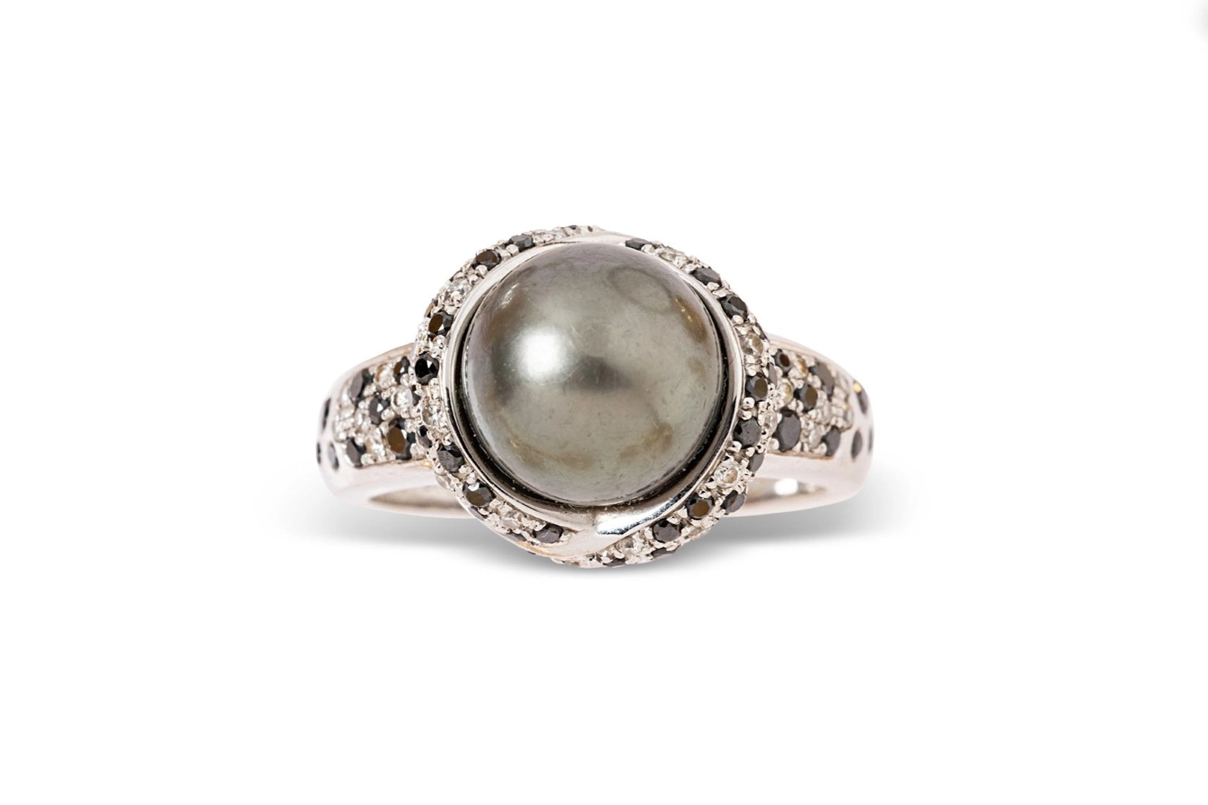 MAUBOUSSIN Bague en or gris 18K (750), sertie... - Lot 174 - Rossini