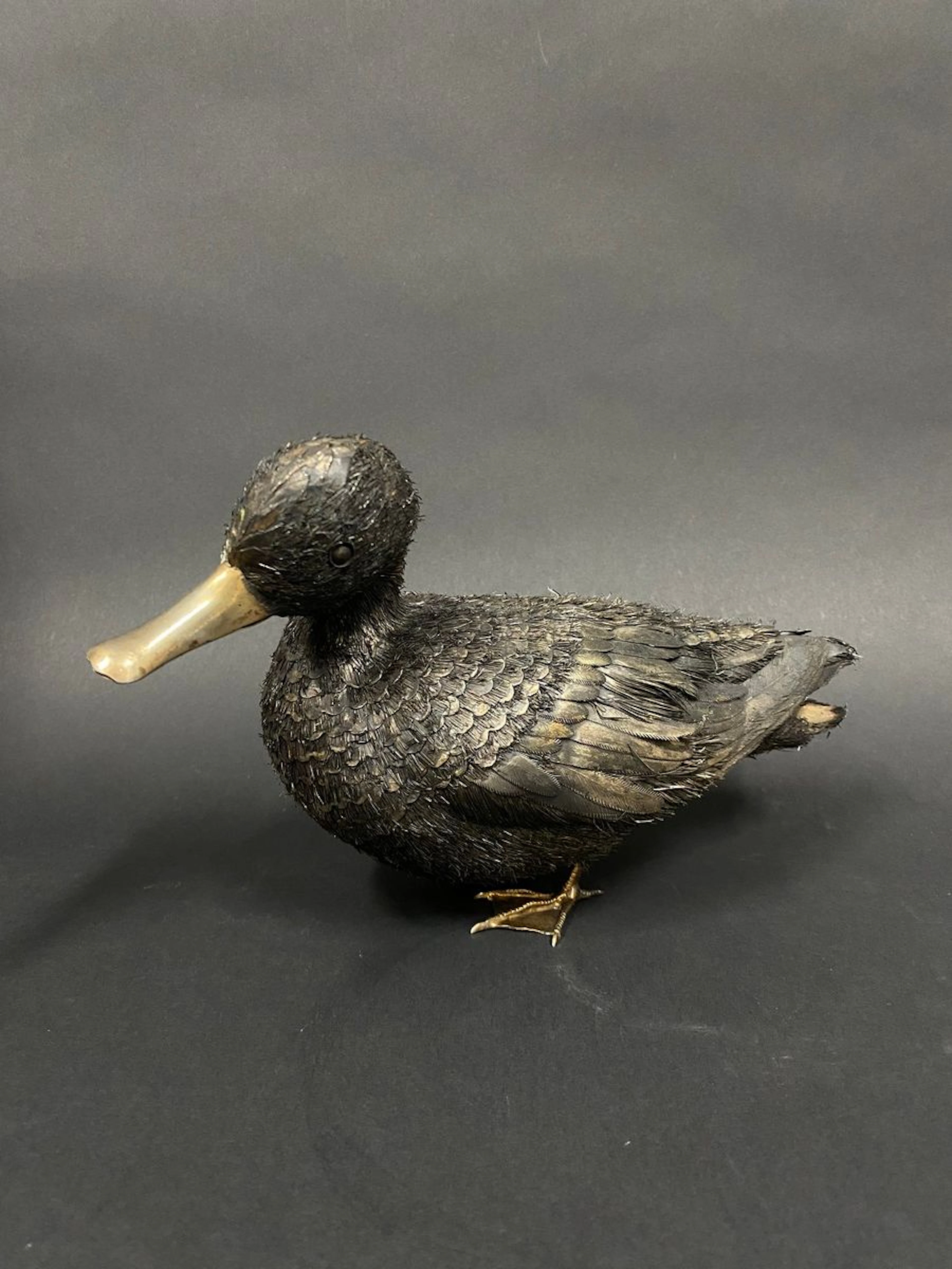 Canard en argent, ciselé au naturel, le bec... - Lot 212 - Rossini