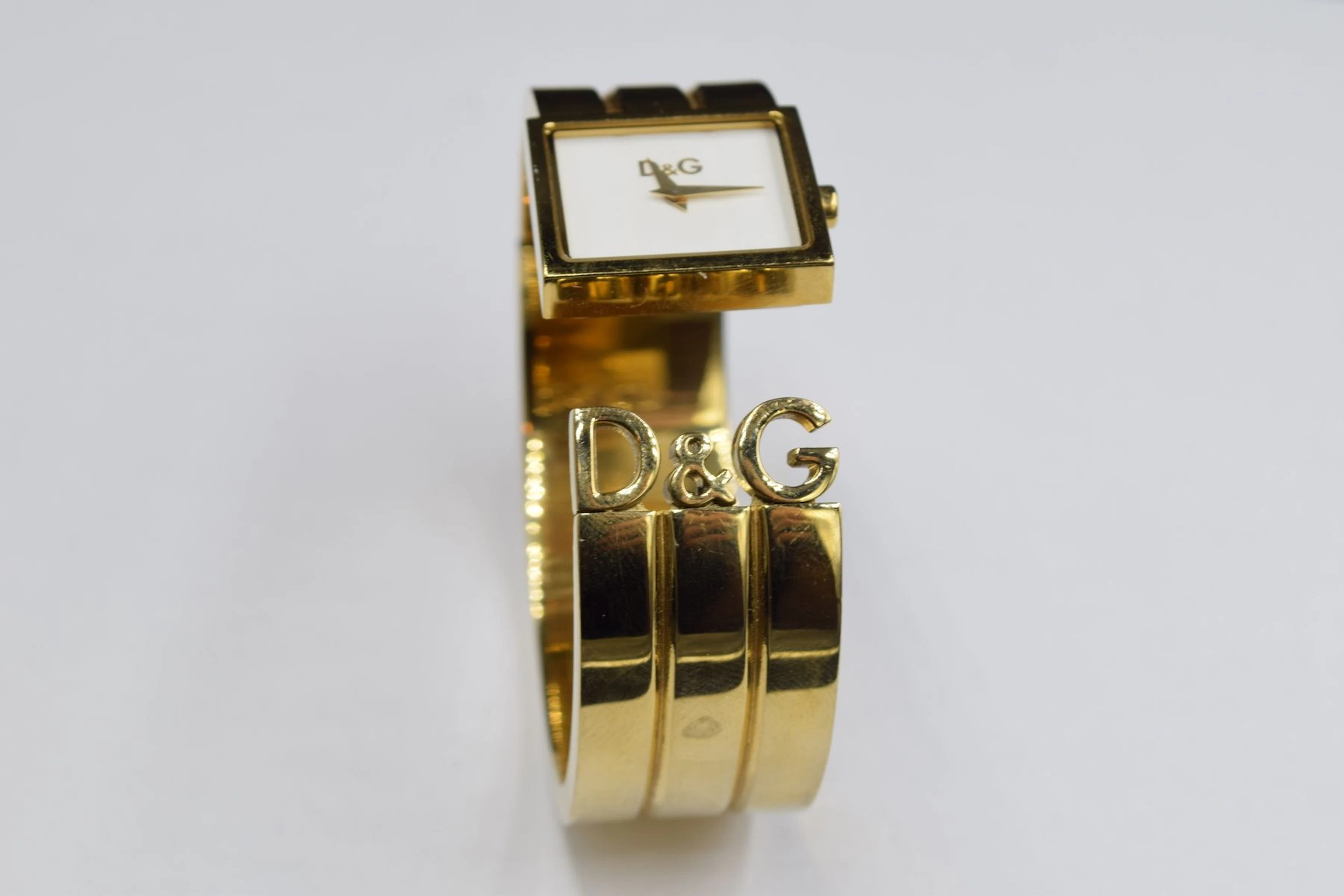 DOLCE & GABBANA Montre bracelet ouvrant... - Lot 464 - Rossini