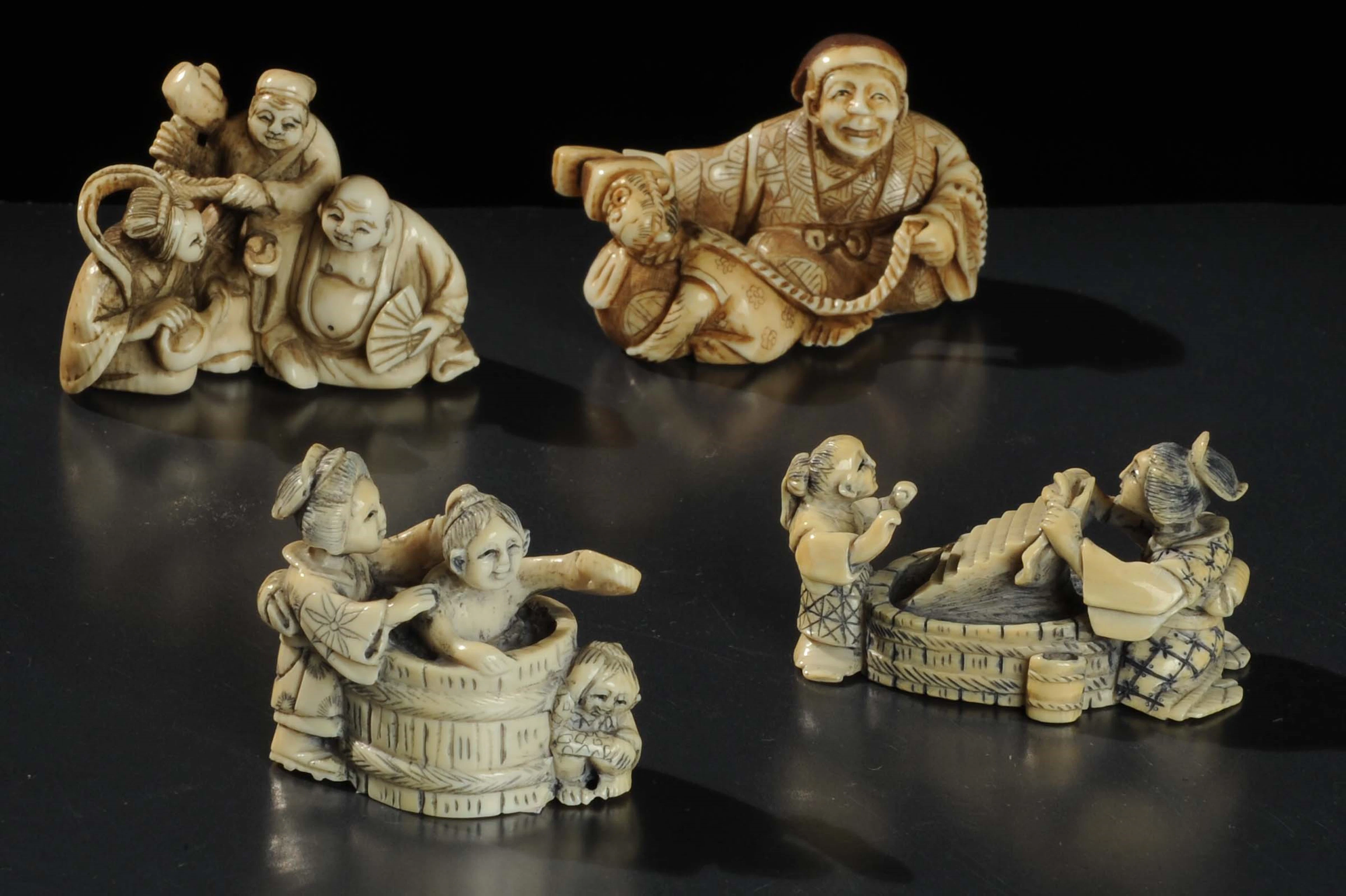 Quattro Netsuke in avorio, Giappone, XIX-XX secolo