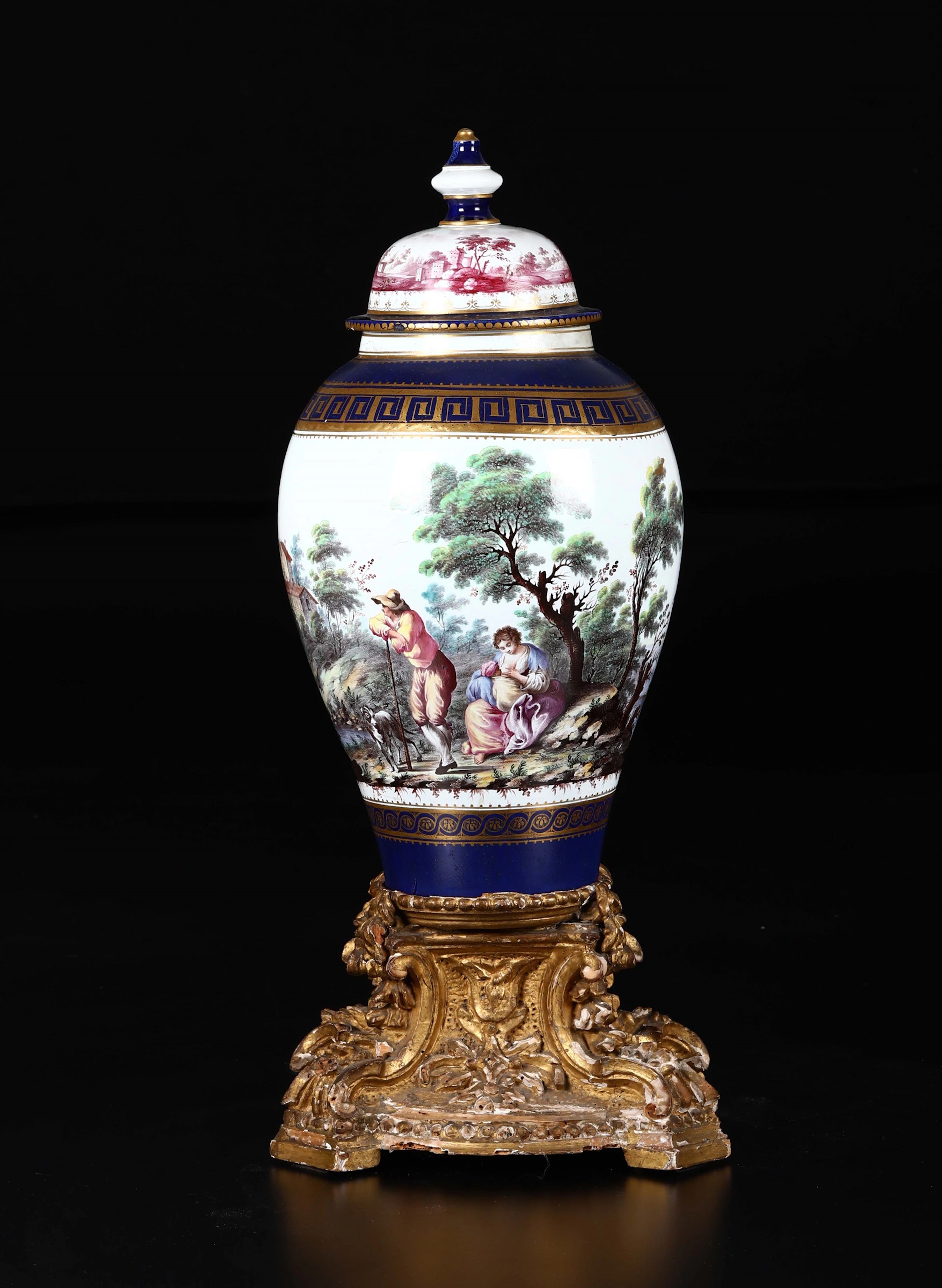Potiche vase with lid in polychrome porcelain. Doccia, circa 1780