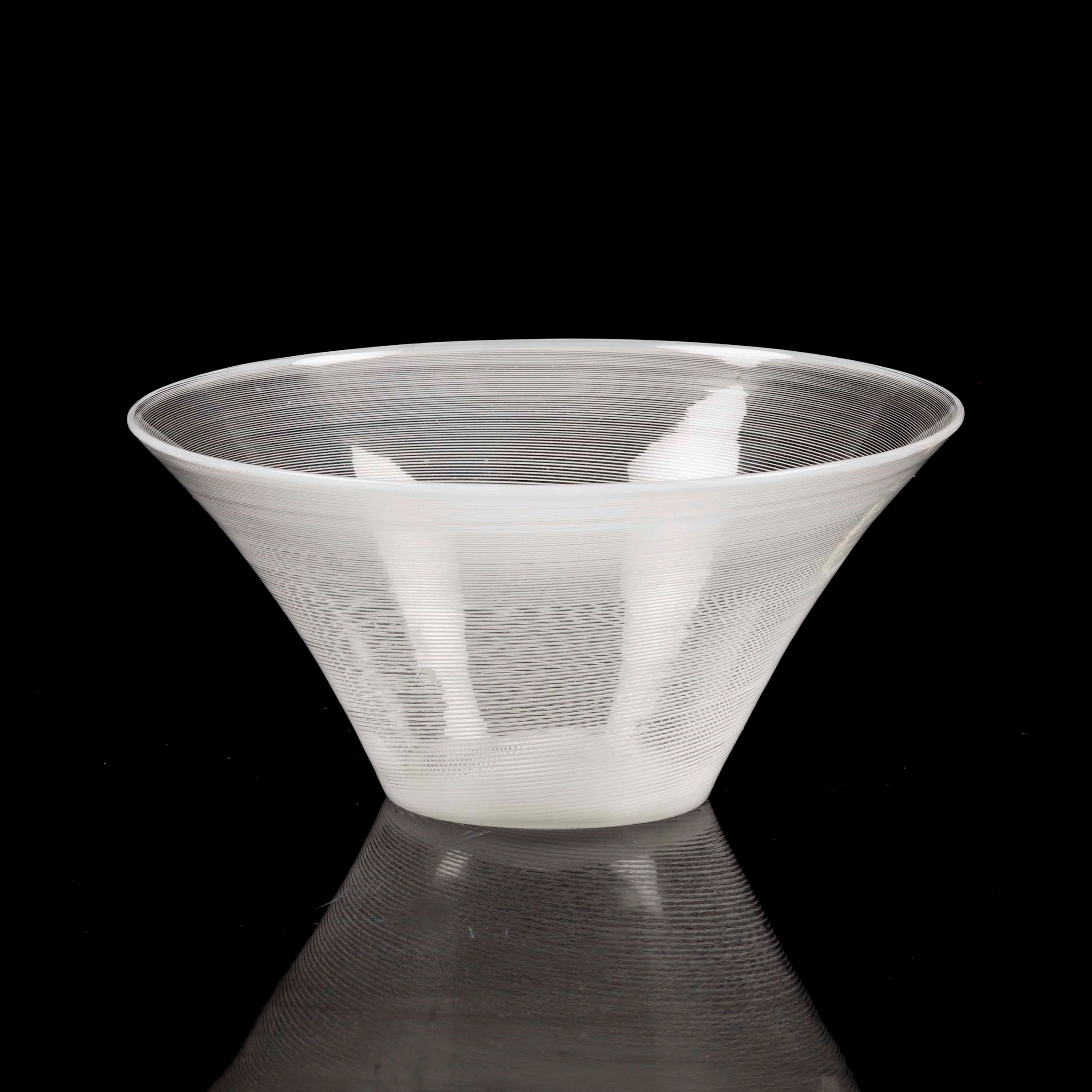 Carlo Scarpa, Venini, Murano, 1936 ca. A half-filigree cup