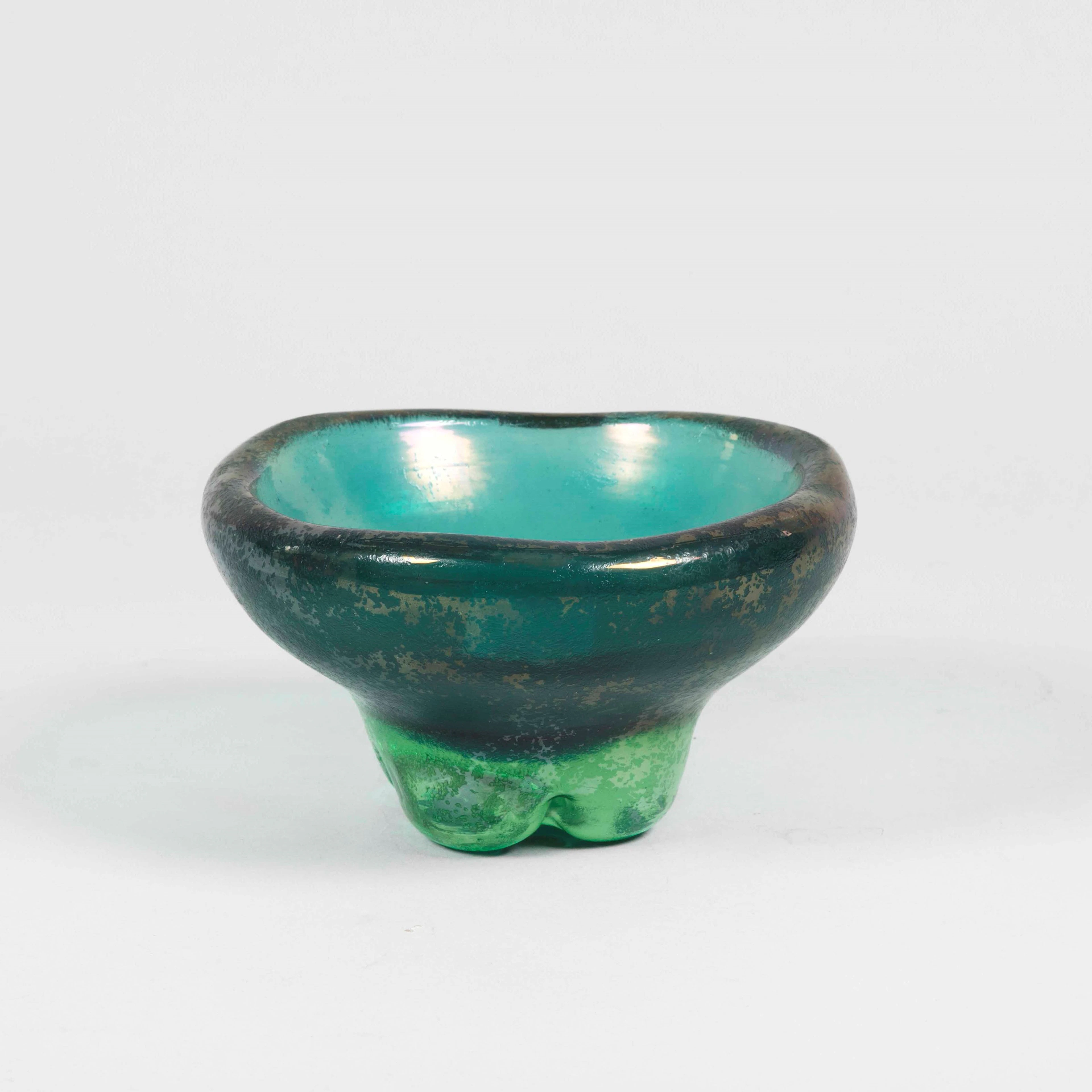 Carlo Scarpa, Venini, Murano, 1936 ca. A bowl in submerged glass