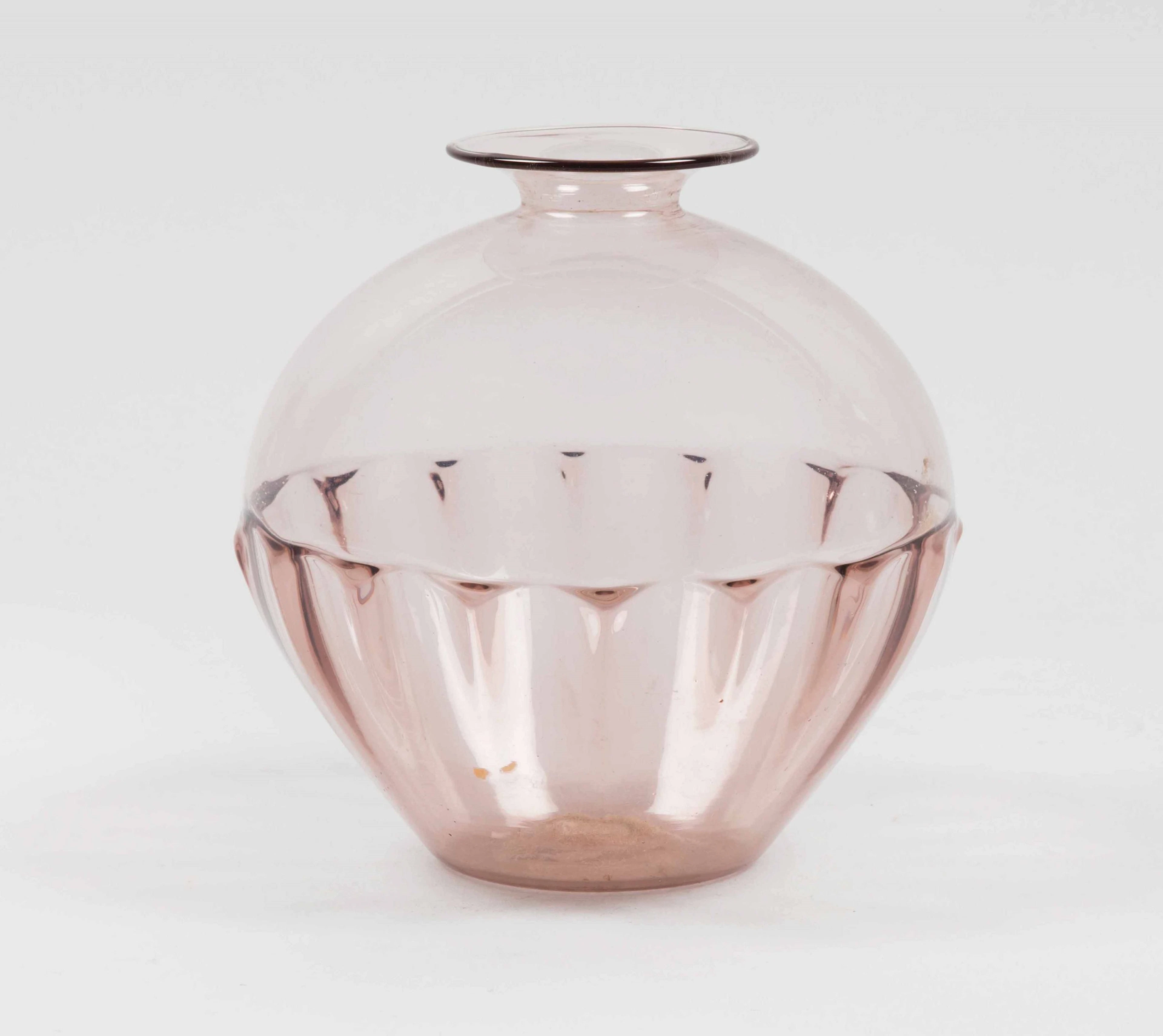 Vittorio Zecchin, MVM Cappellin, Murano, 1925 ca. A blown glass vase