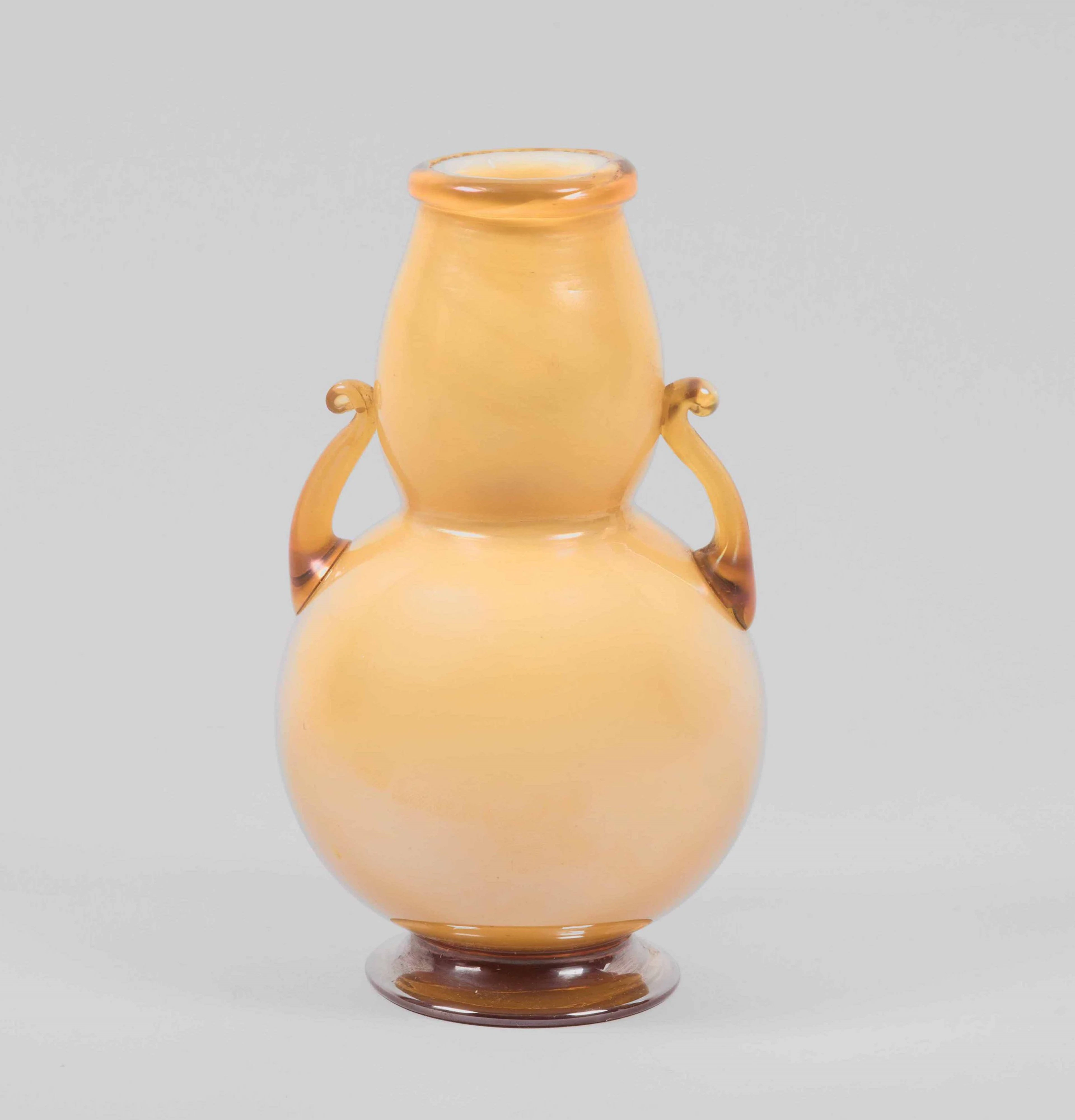 Zecchin - Martinuzzi, Murano, 1935 ca. A small pumpkin-shaped vase