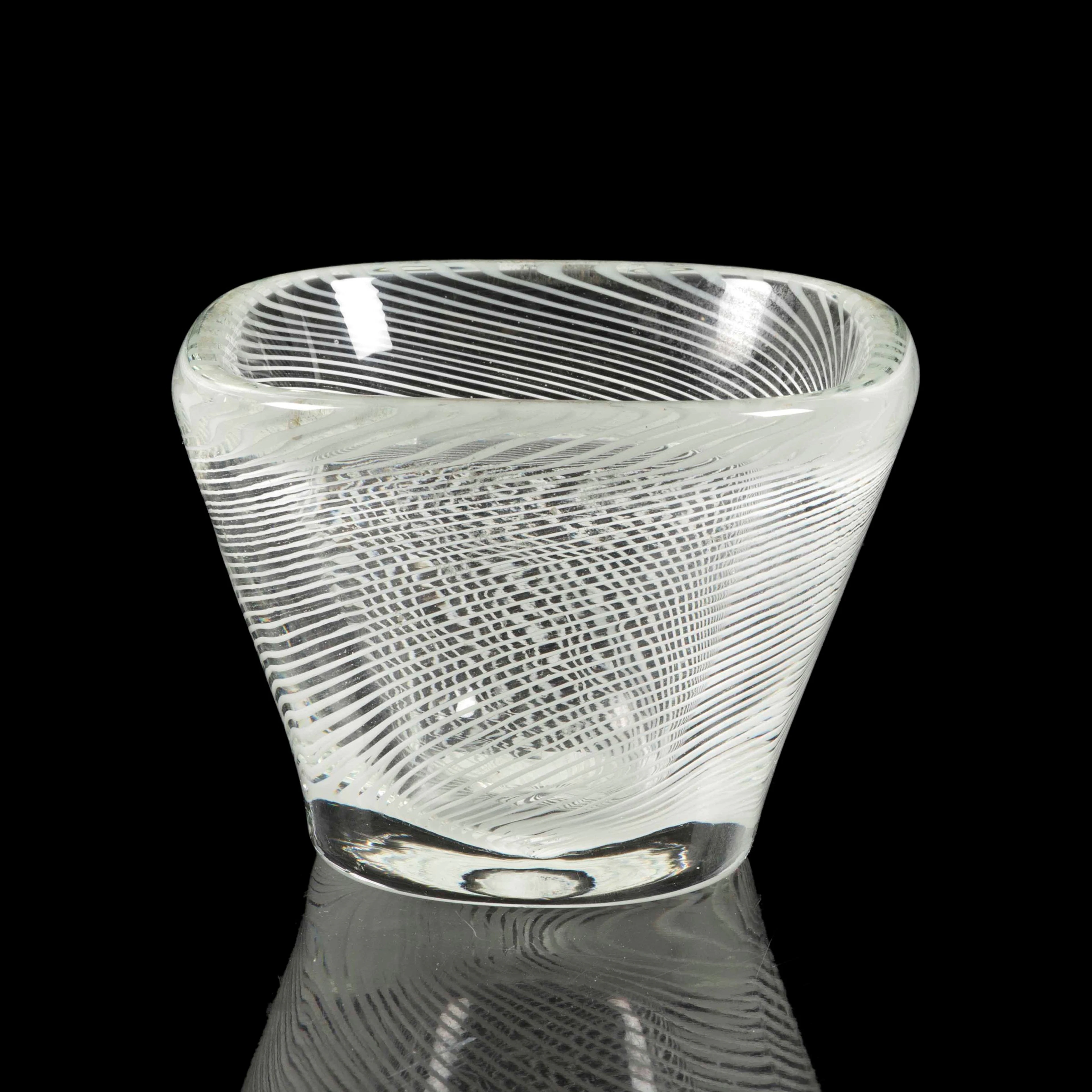 Carlo Scarpa, Venini, Murano, 1936 ca. A cup in clear glass with a