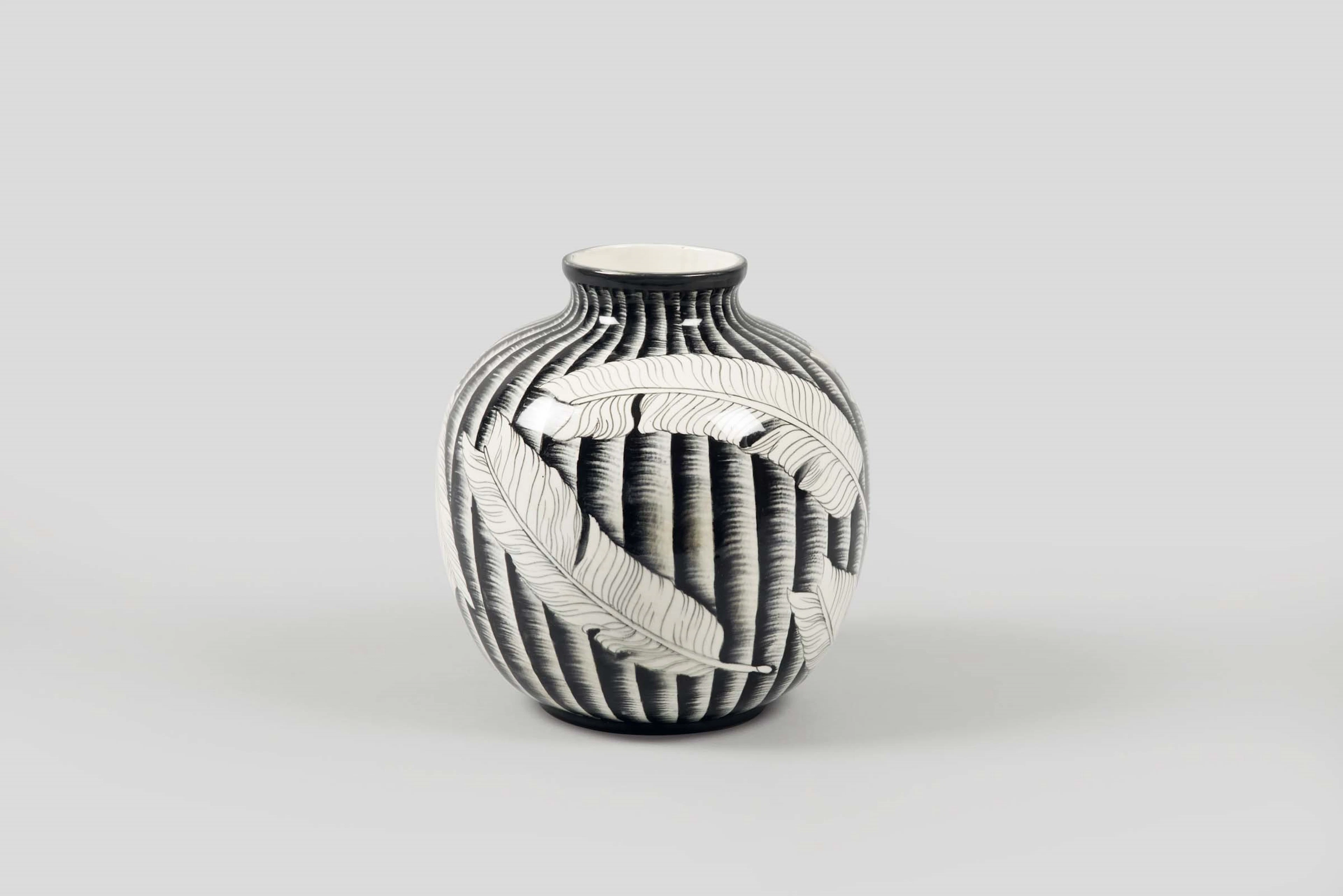 Gio Ponti, Richard Ginori, San Cristoforo, Milano, 1930 ca. A spherical
