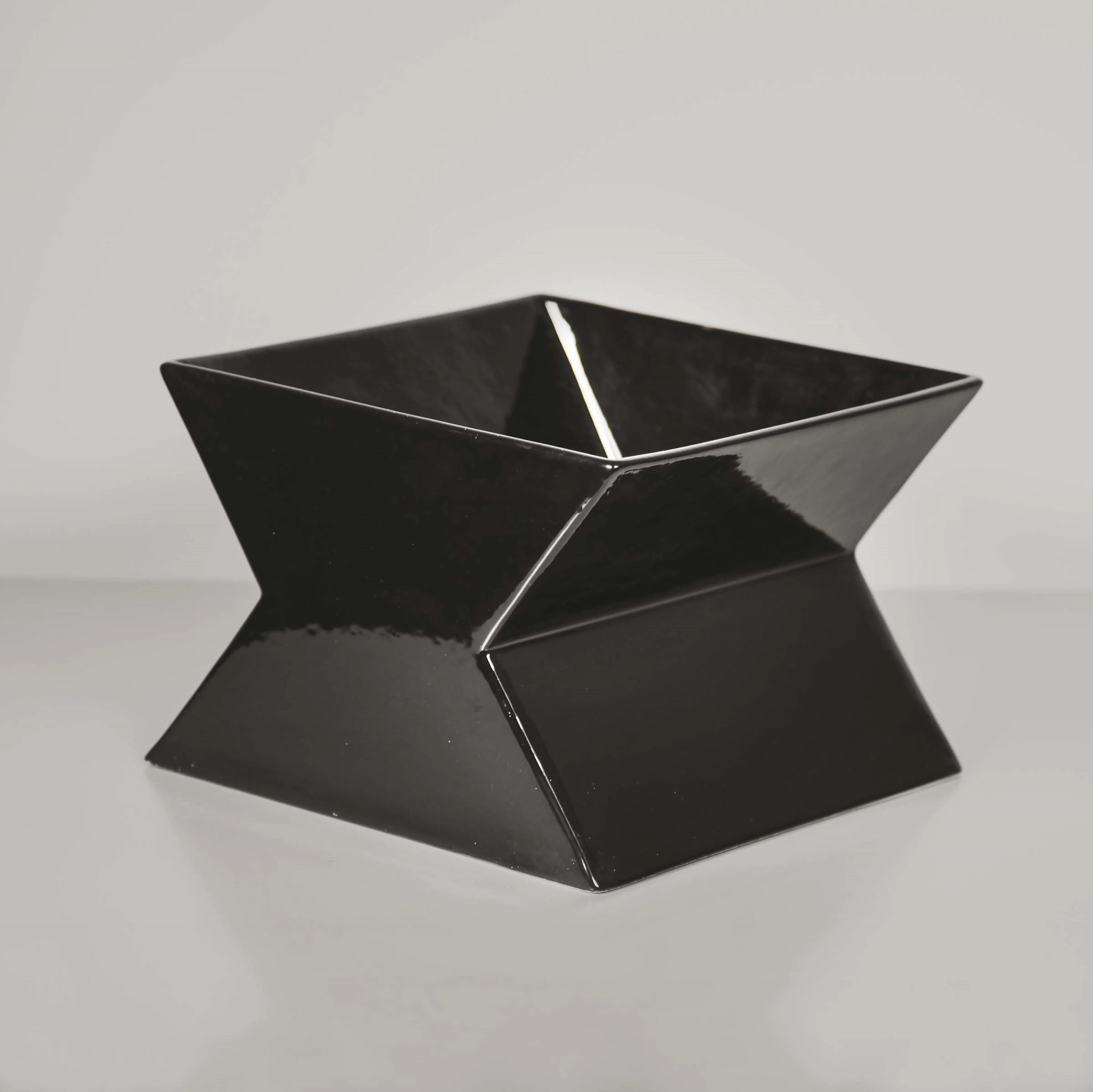 Ettore Sottsass, a ceramic fruit stand, Yantra Y10 series. Original