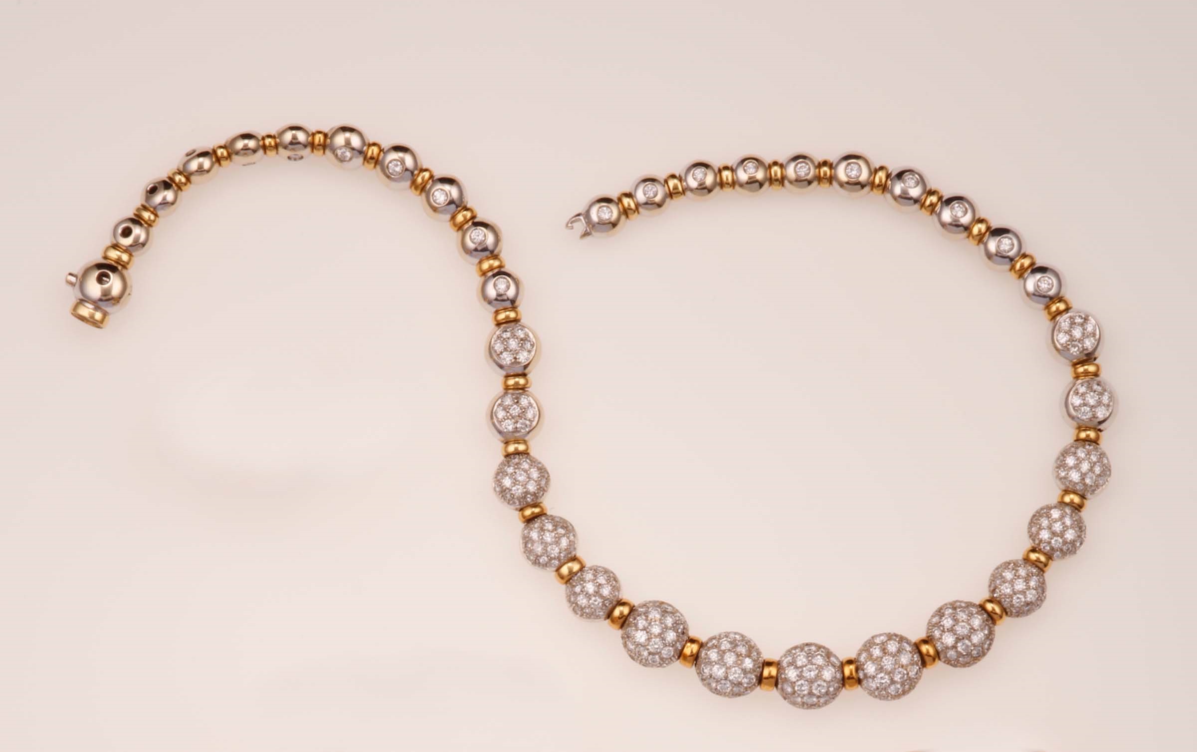 Diamond and gold necklace