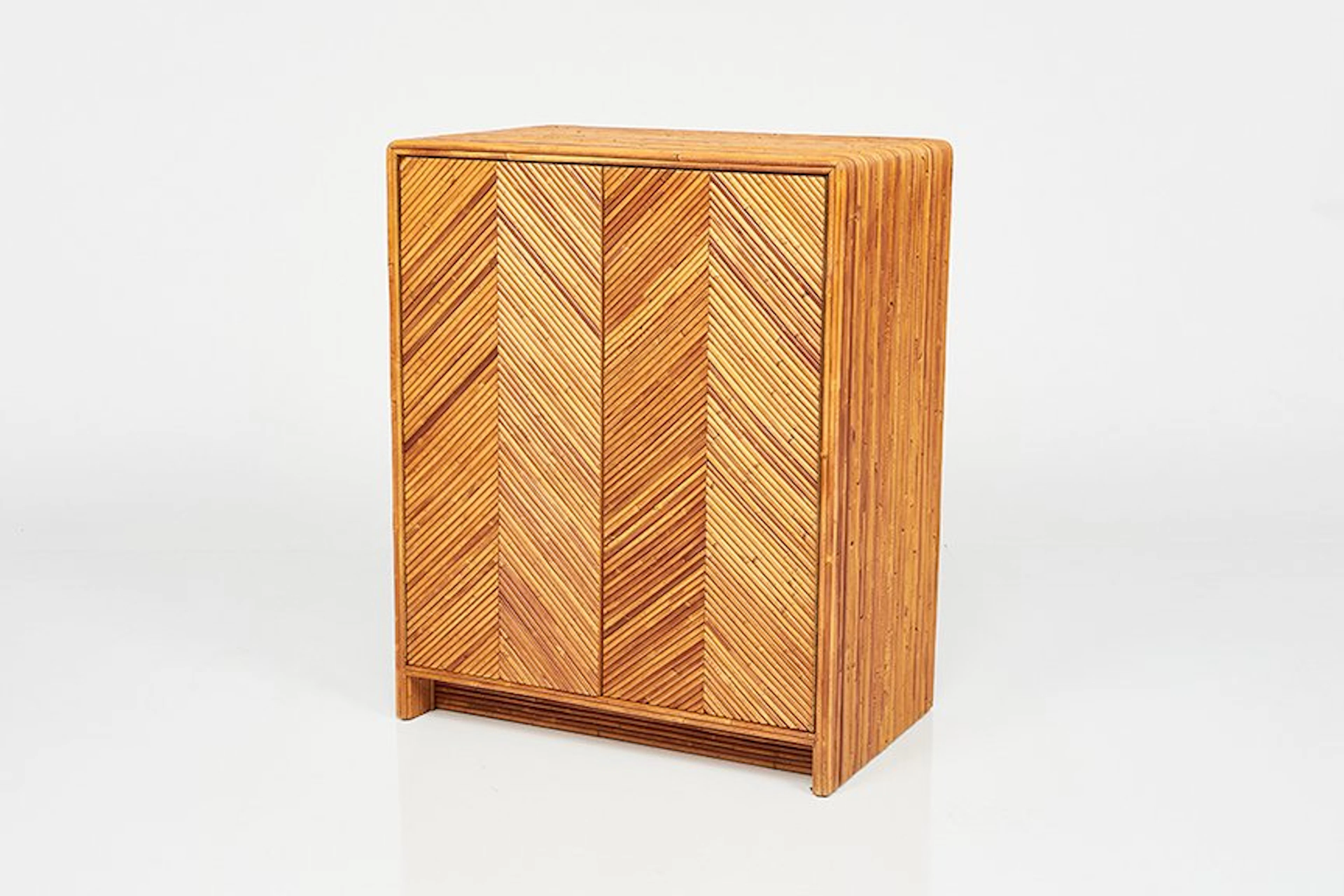 Cabinet, 1970s