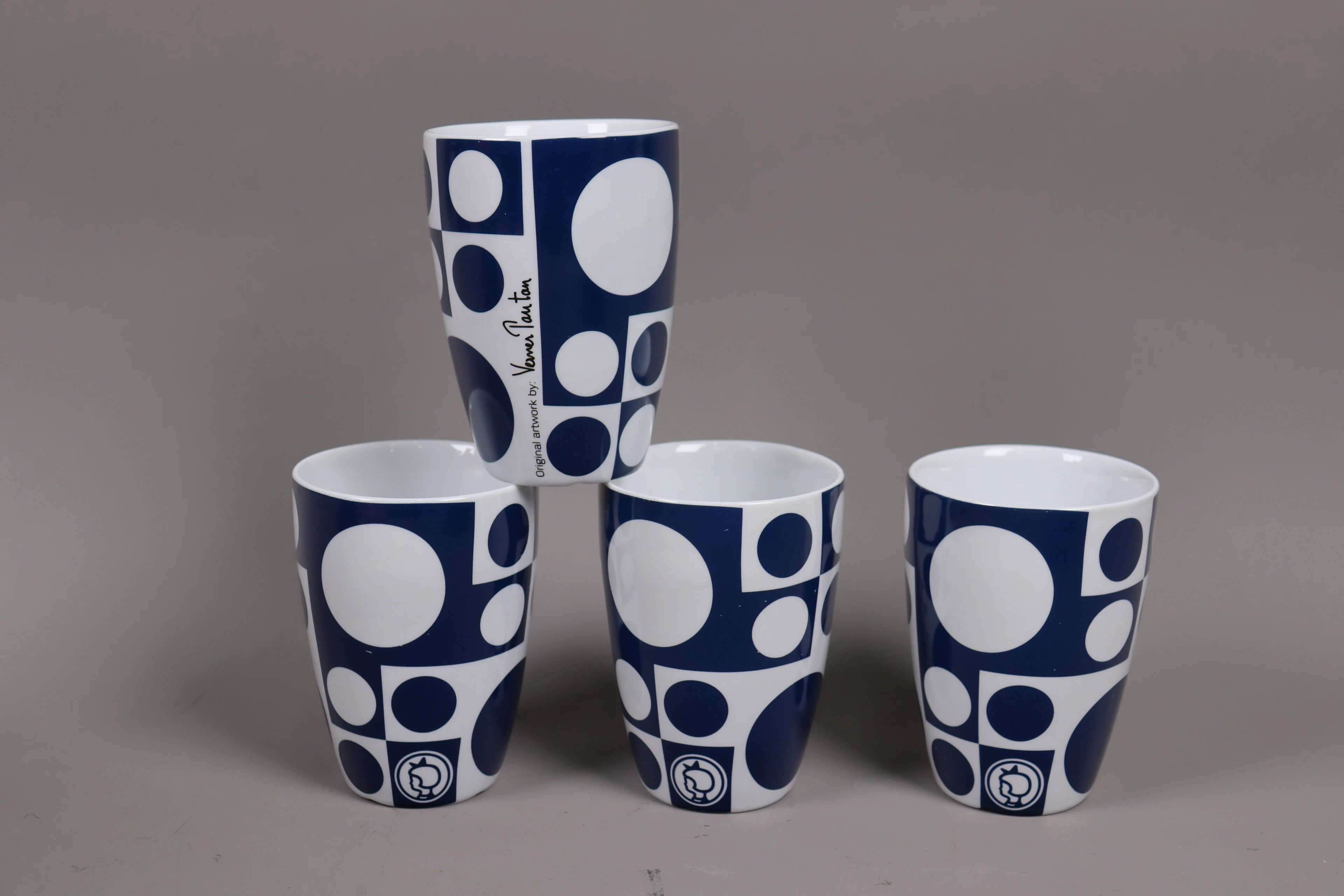 Pernille Vea, mönster av Verner Panton, muggar, 4st