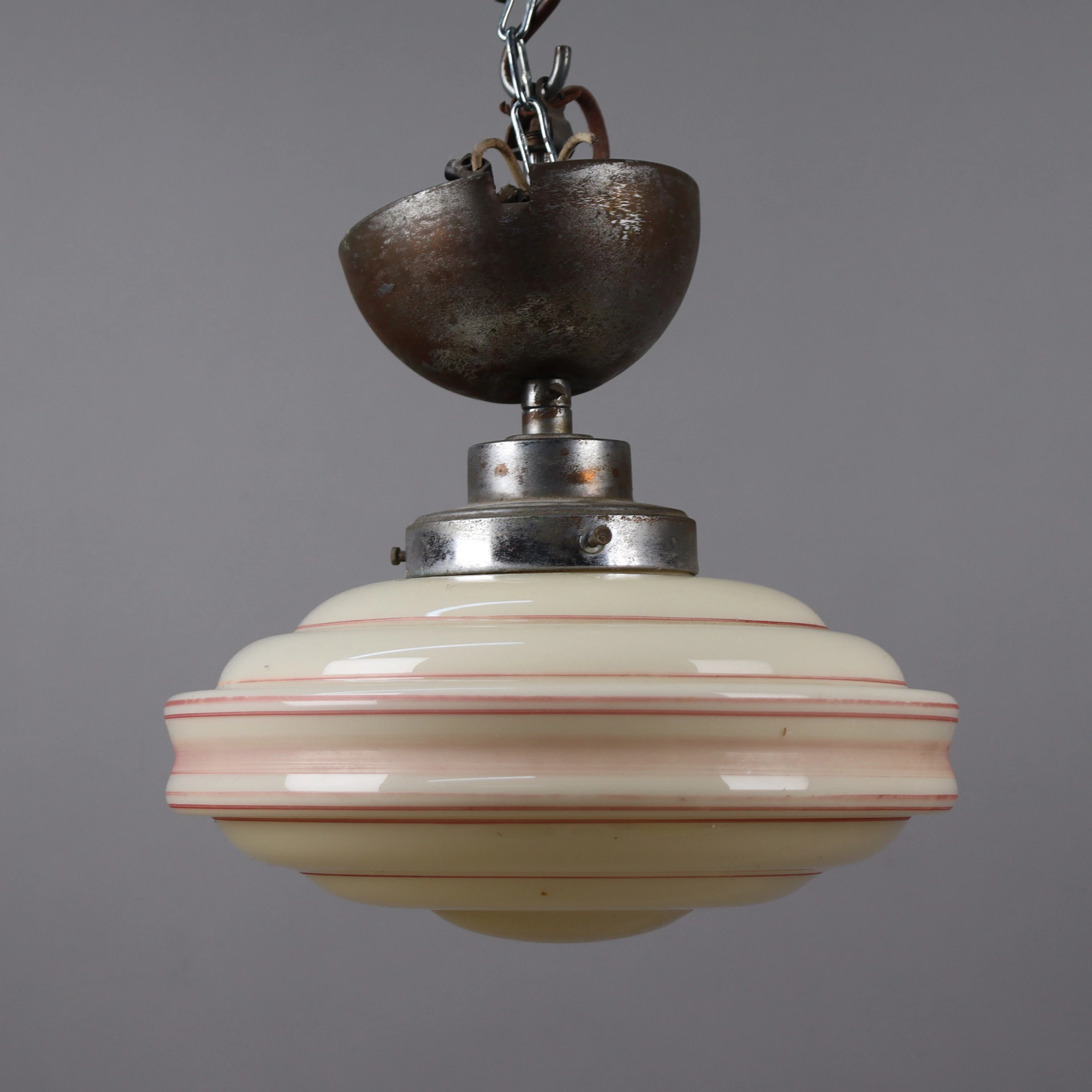 Taklampa, art deco, glasglob med metallhållare