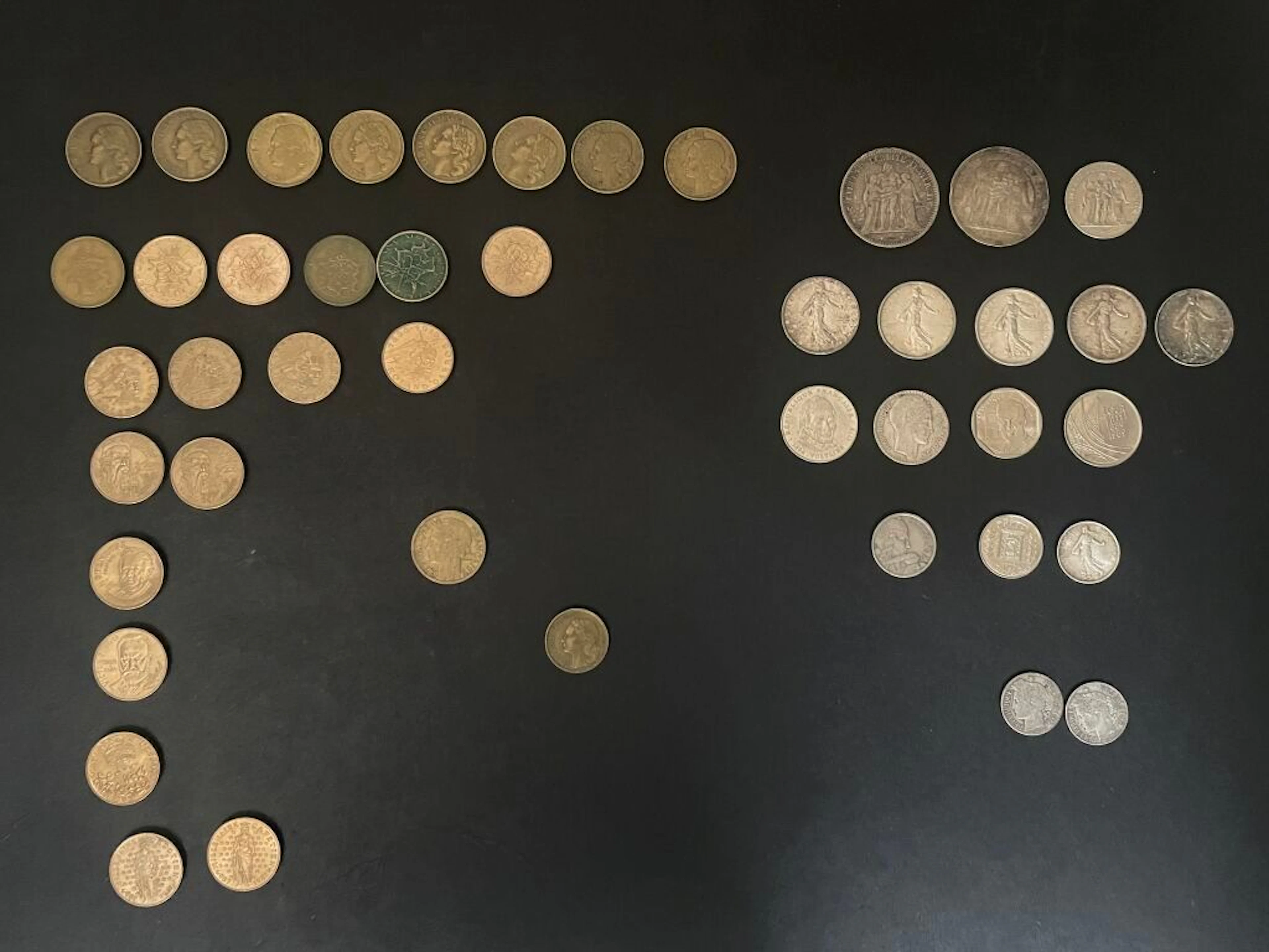 [France]. Coin set including: - 1 x 100... - Lot 12 - Kâ-Mondo