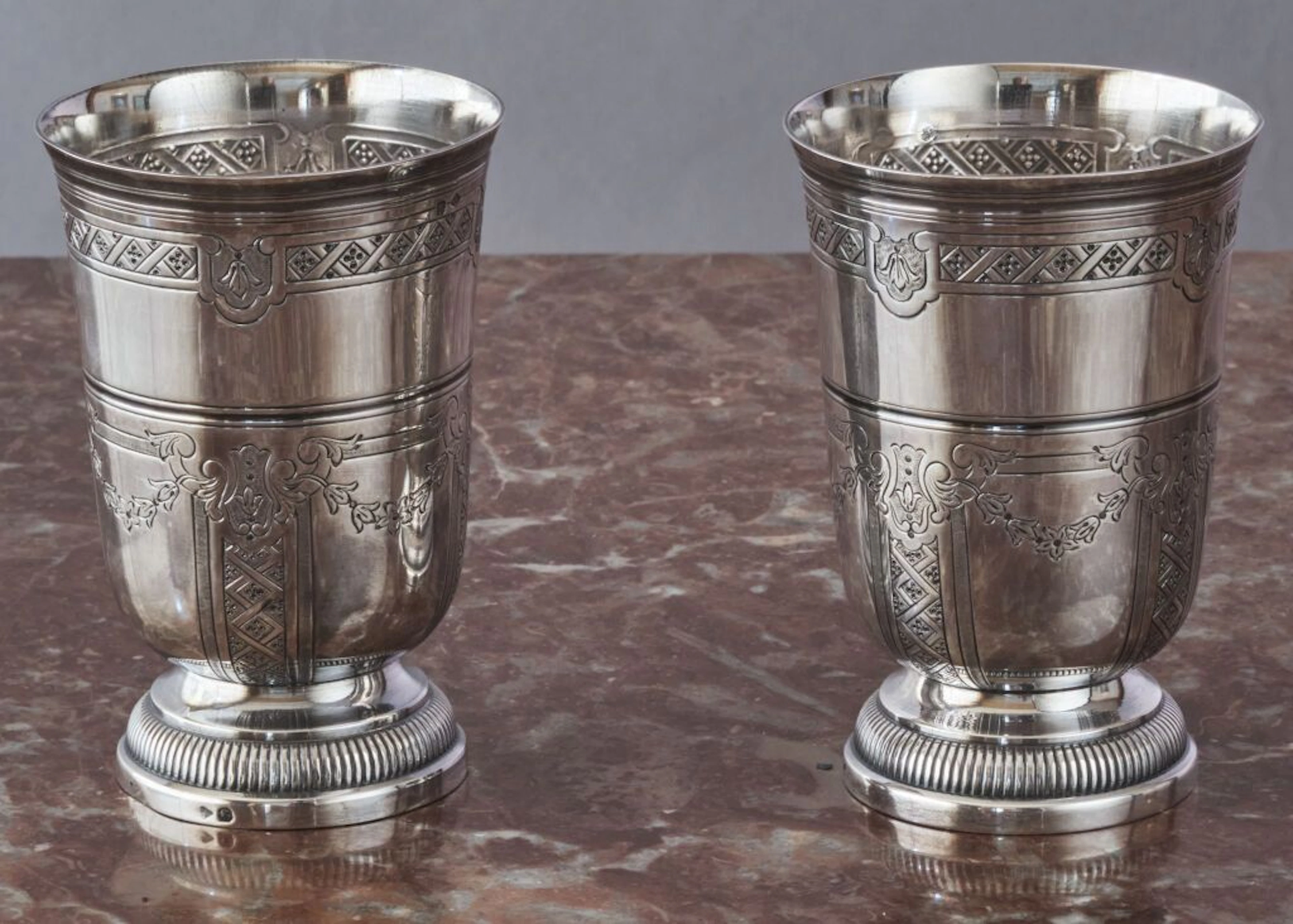 * A pair of tulip-shaped kettledrums in silver (950/1000th), - Lot 43