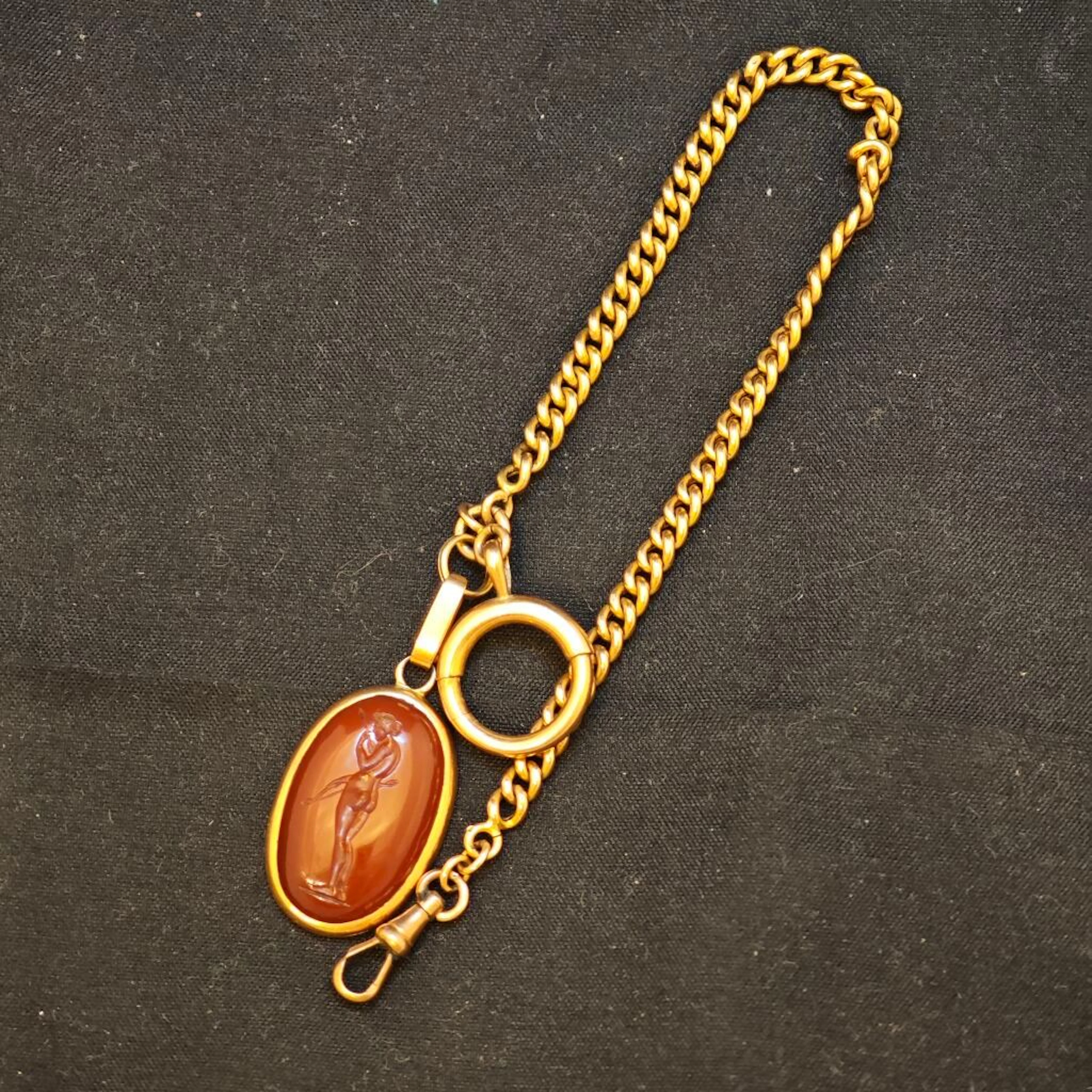 Gold 750 ‰ waist chain holding an intaglio medallion motif o - Lot 99