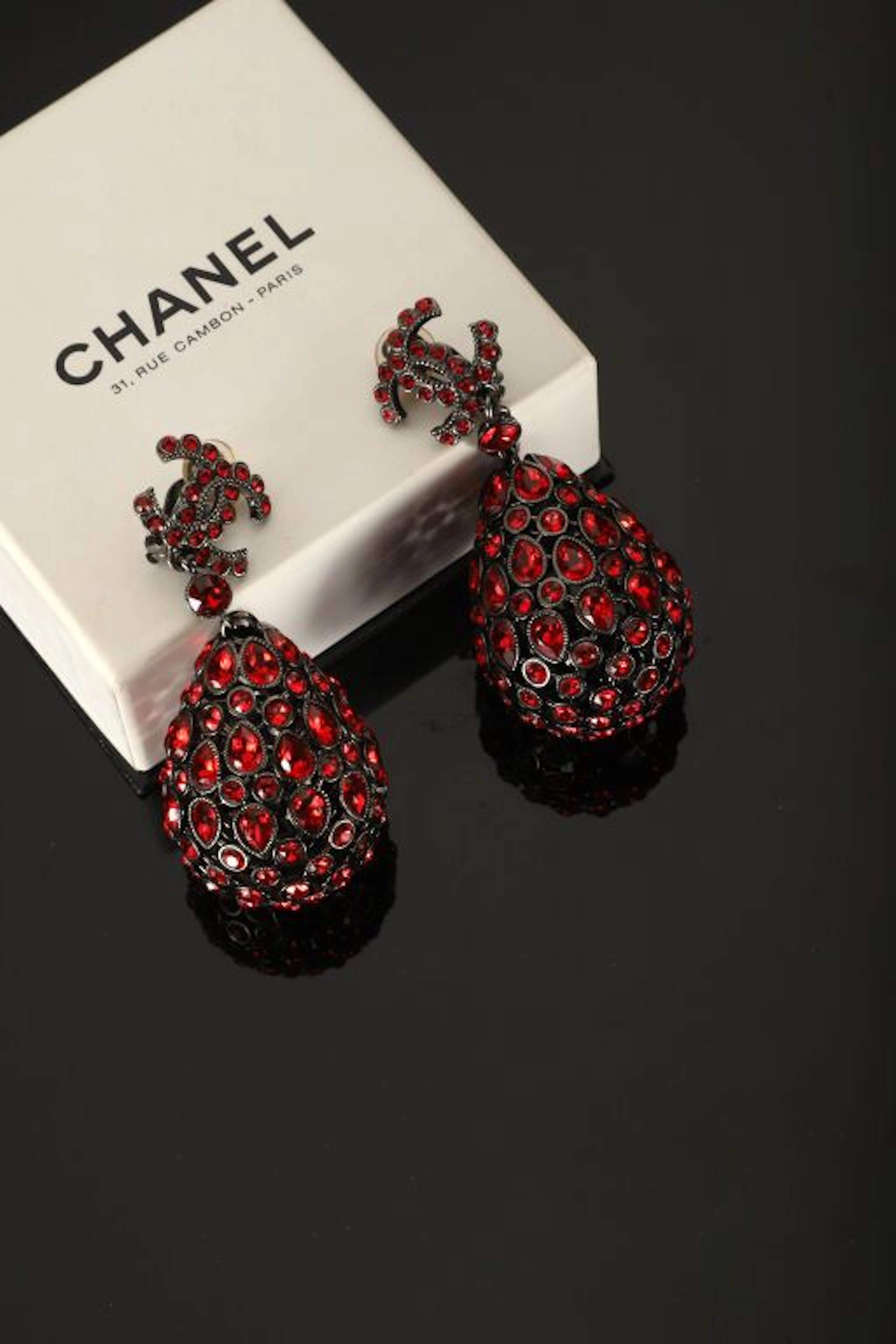 CHANEL. - Lot 142