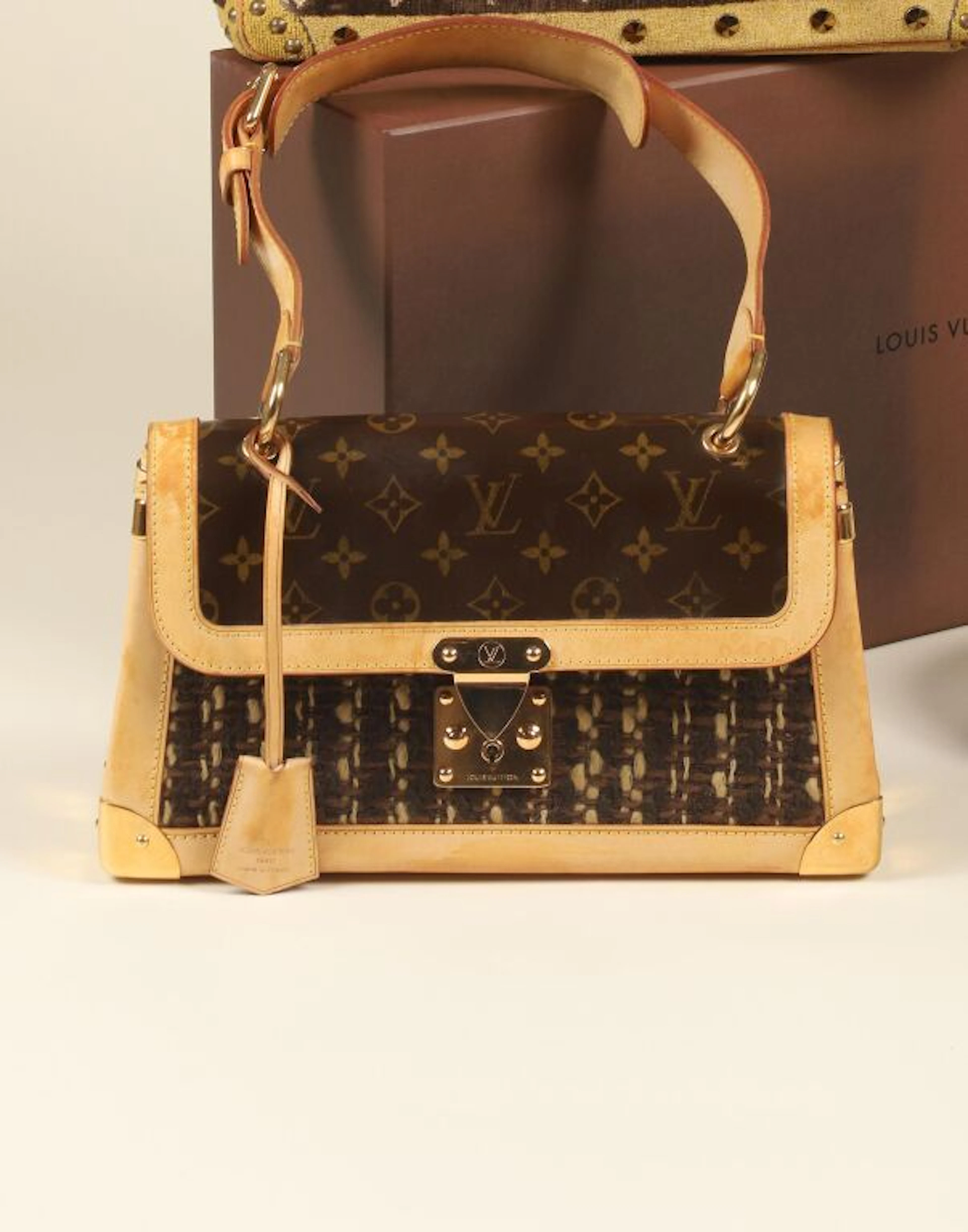 LOUIS VUITTON by Marc JACOBS. - Lot 168