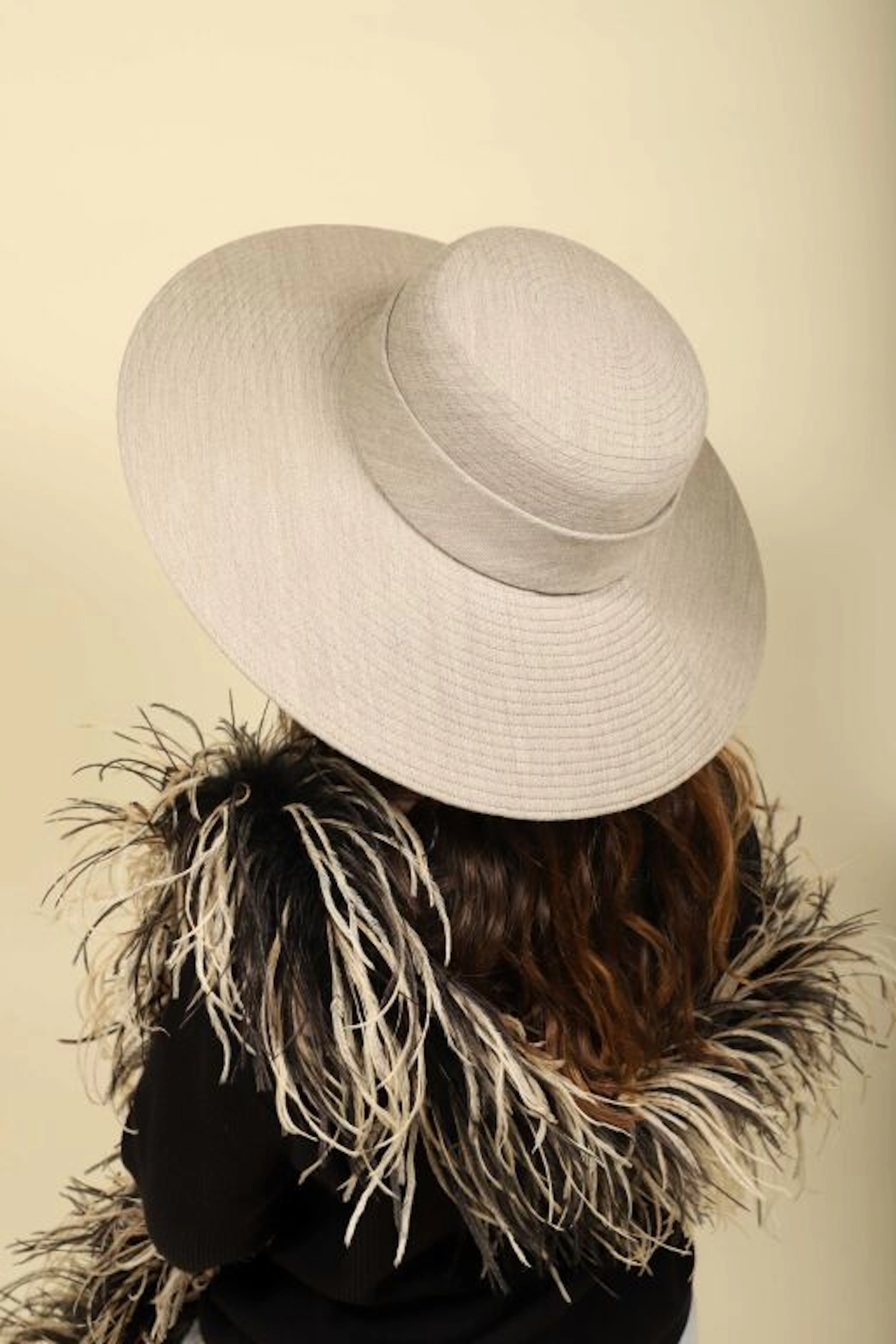 CHRISTIAN DIOR BOUTIQUE. - Lot 196