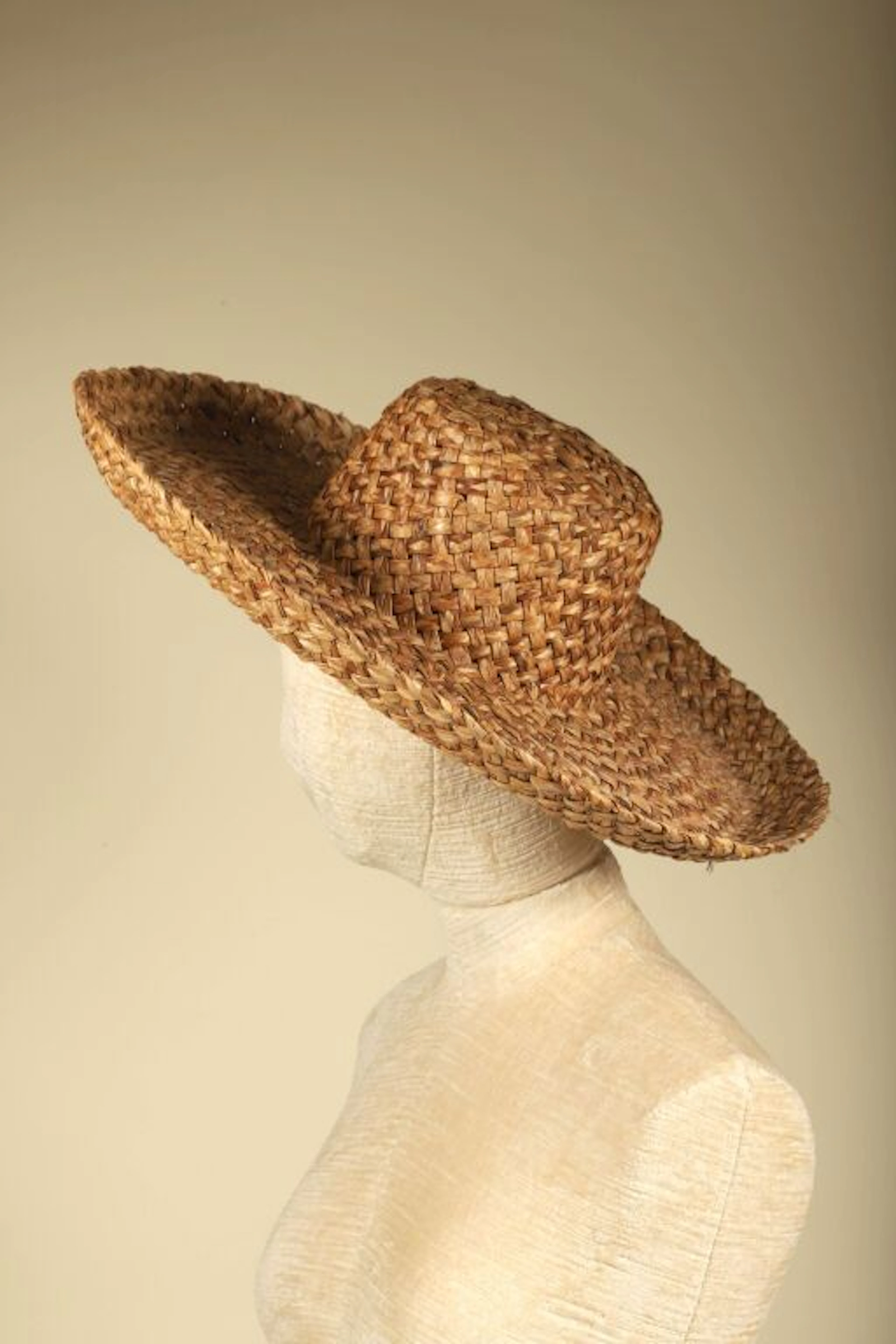 YVES SAINT-LAURENT Rive Gauche. - Lot 204
