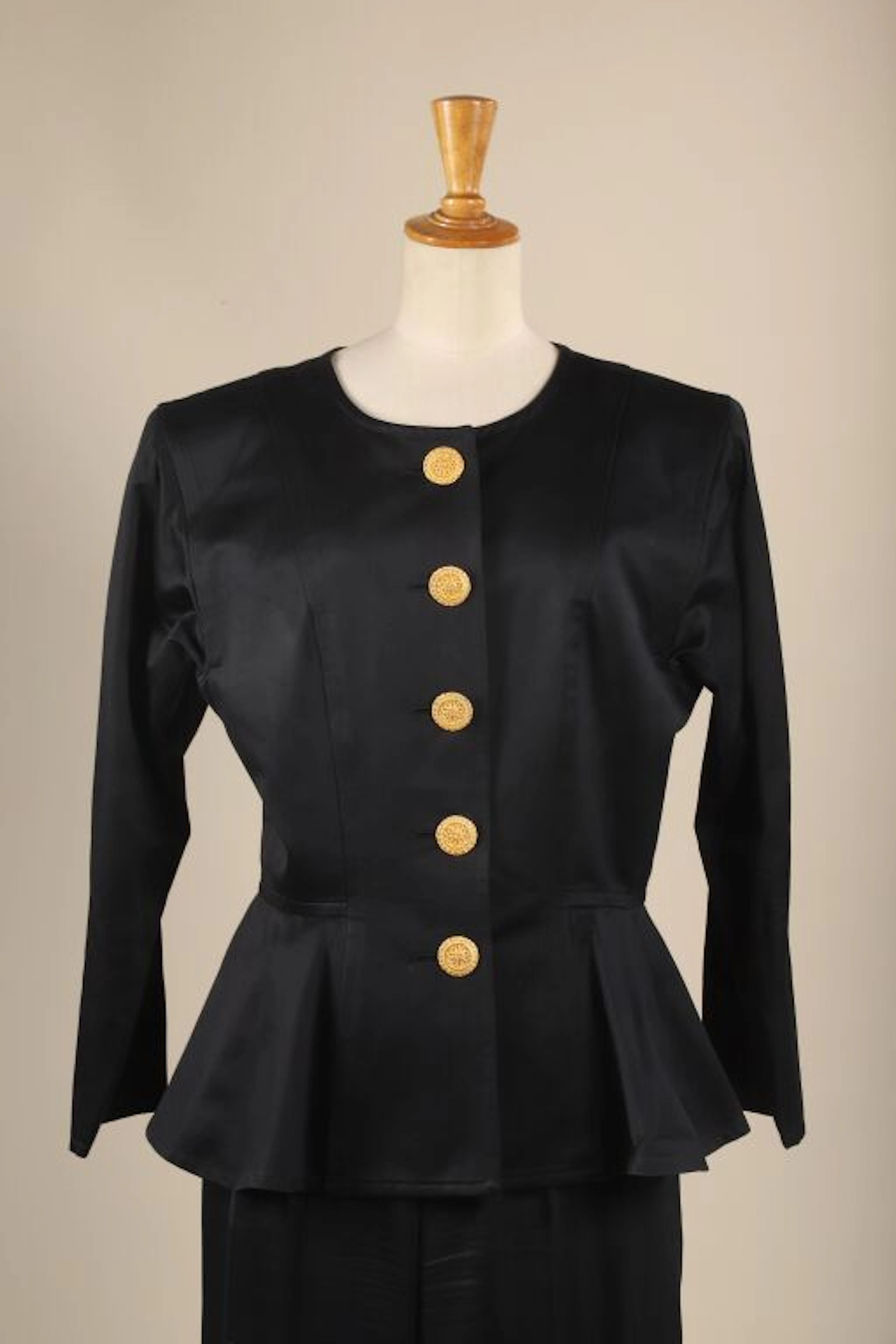 YVES SAINT-LAURENT RIVE GAUCHE. - Lot 242