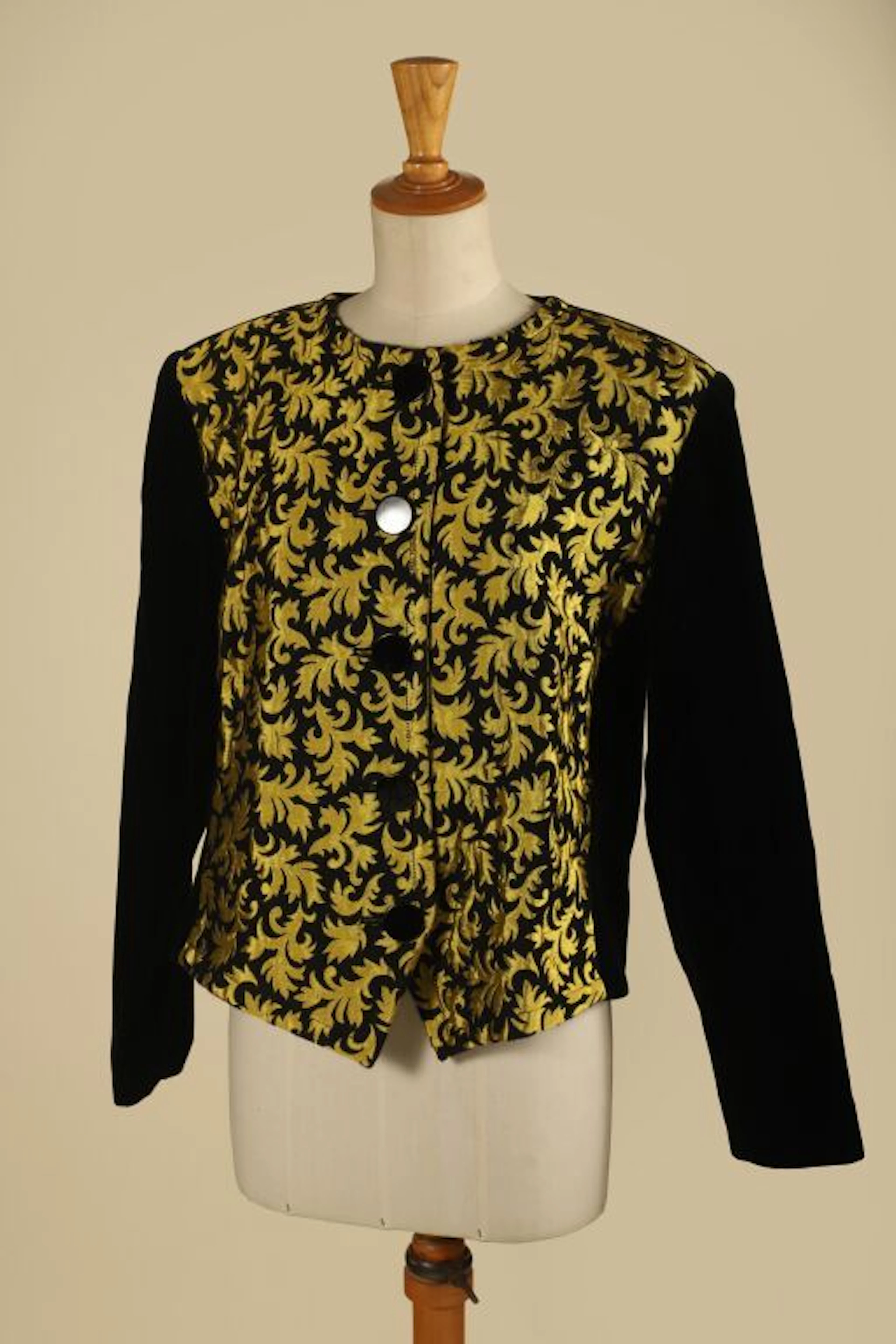 YVES SAINT LAURENT VARIATION. - Lot 248
