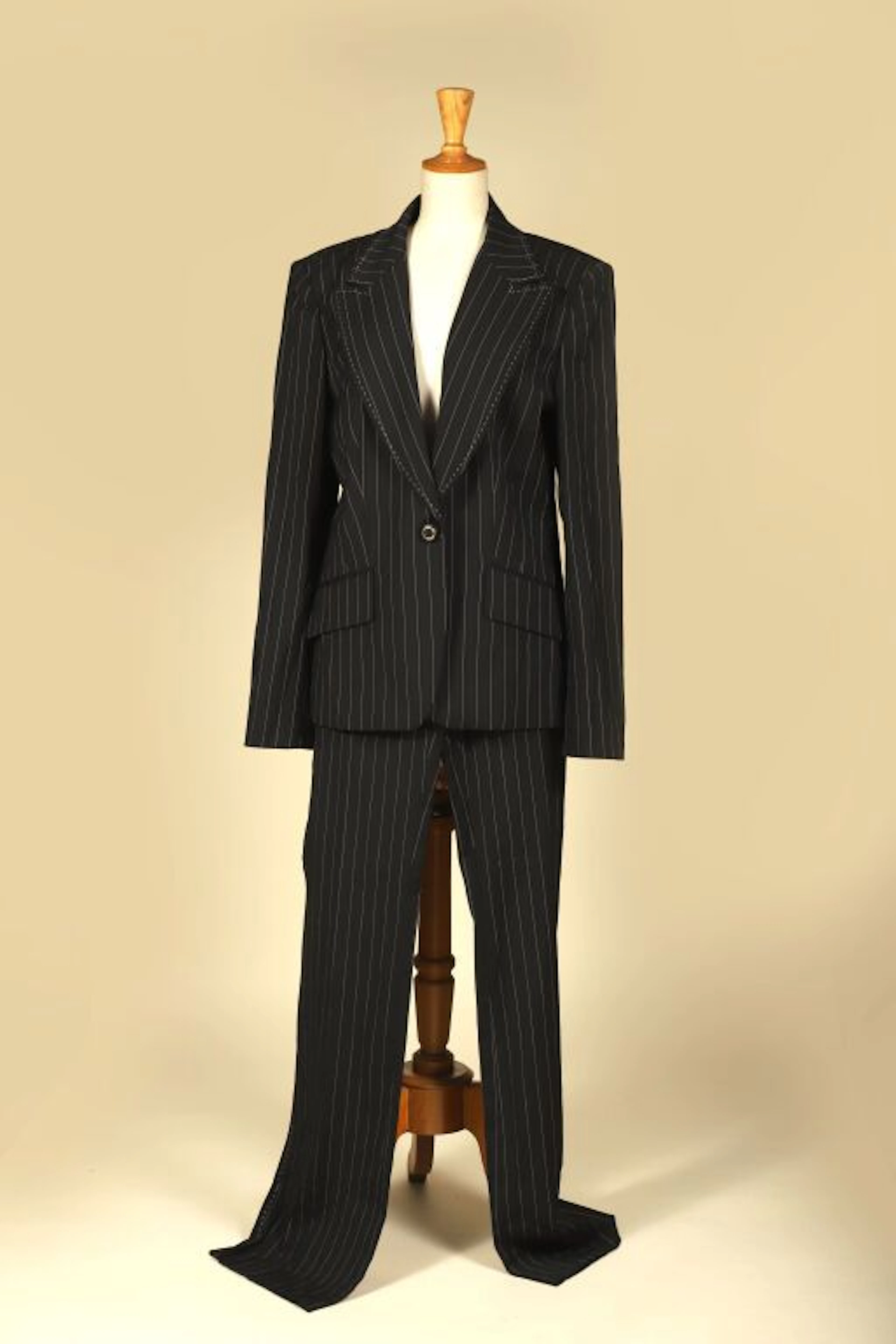 YVES SAINT LAURENT RIVE GAUCHE. - Lot 321