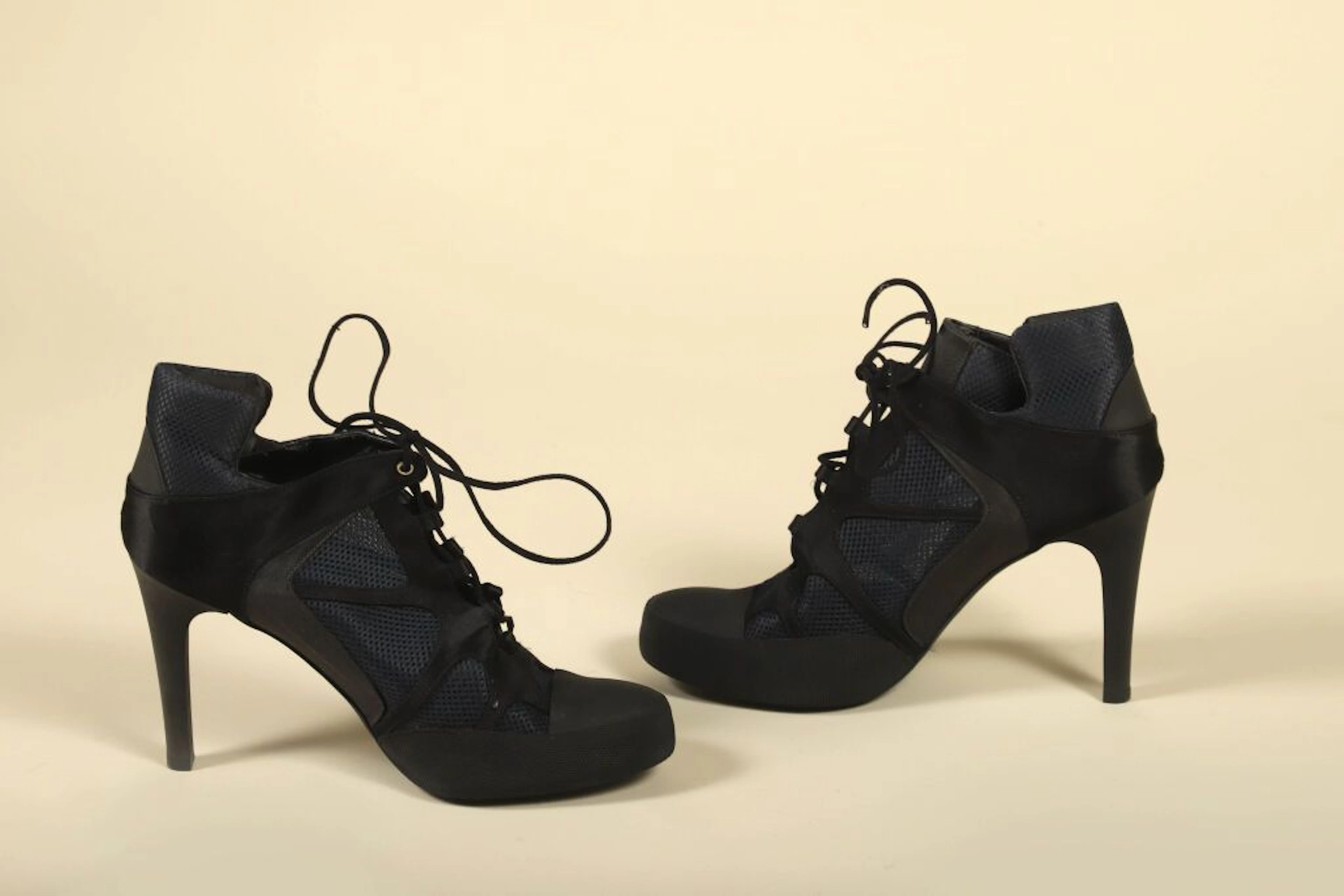 STELLA MC CARTNEY. - Lot 399