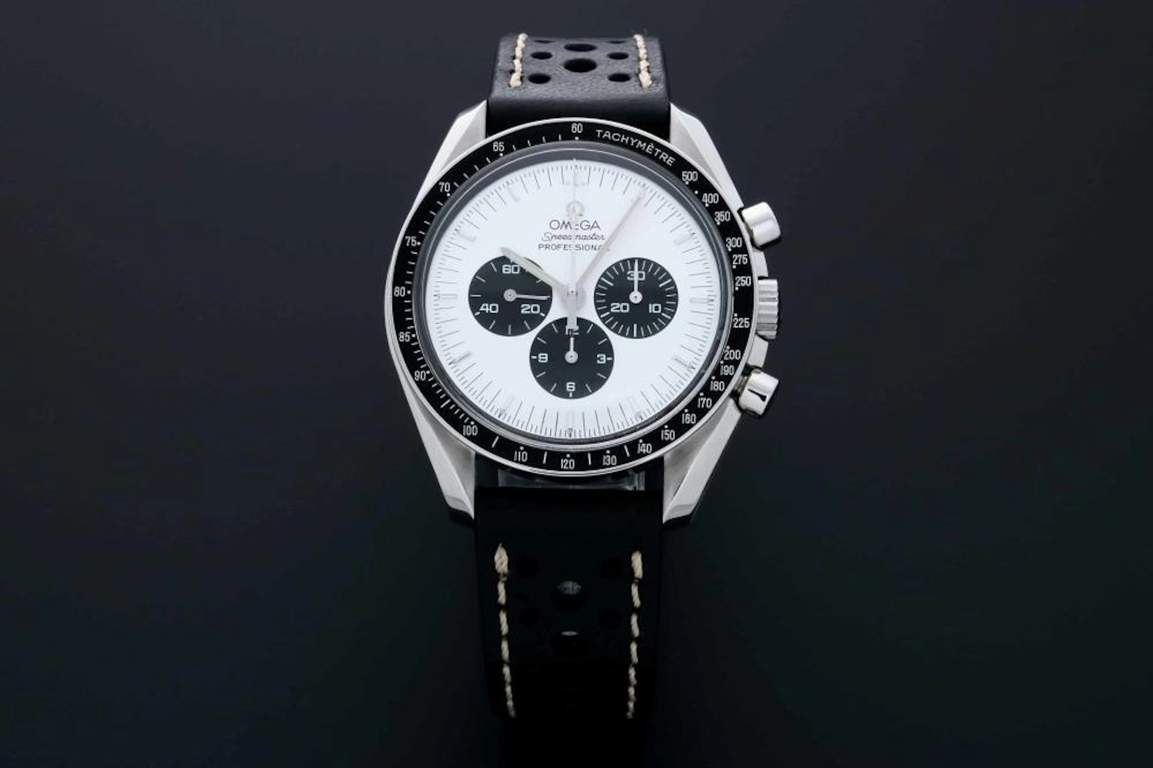 Omega 3570.50 Professional Speedmaster Moon With Mitsukoshi Panda Dial