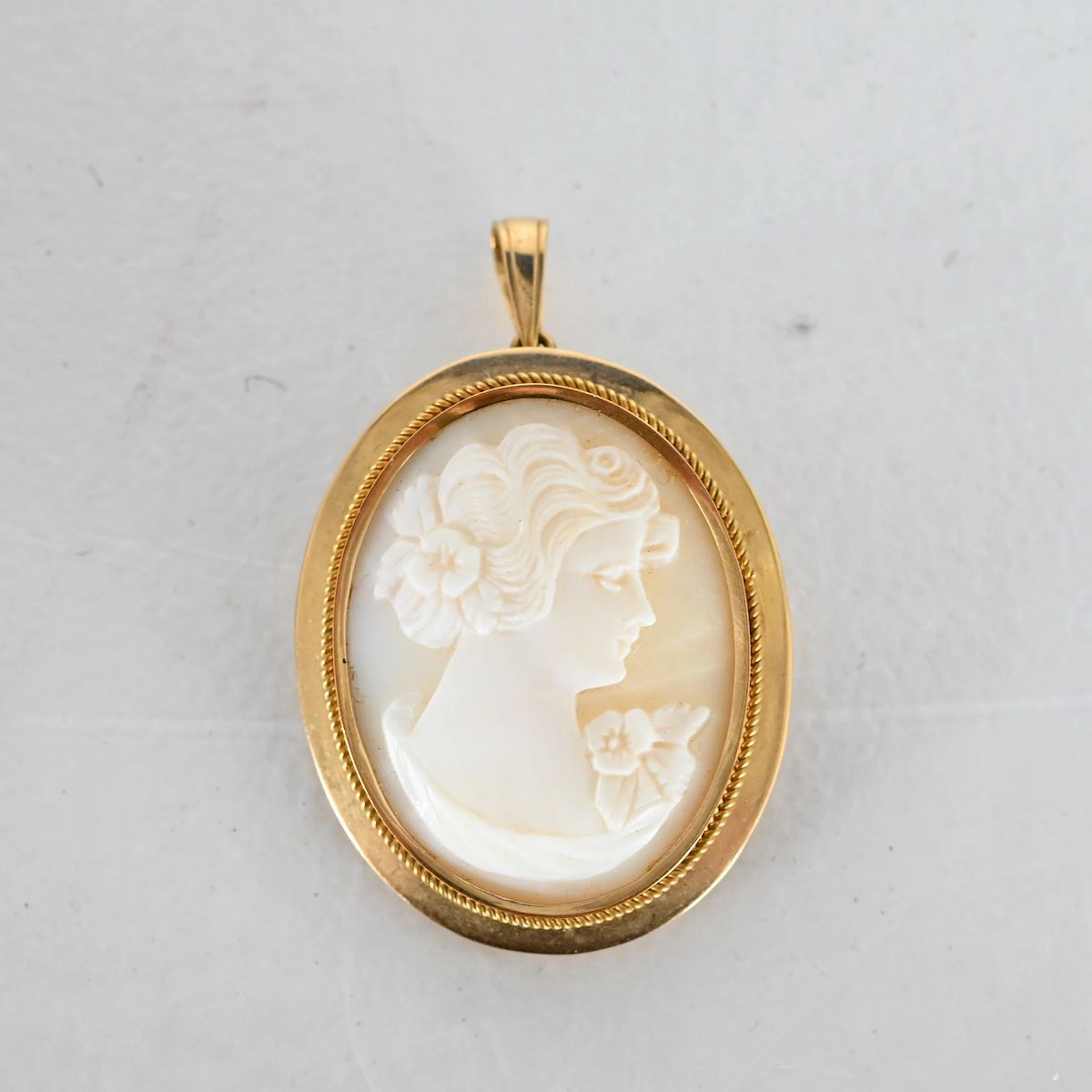 Came, Brosch / Hänge, Guldinfattad 18K