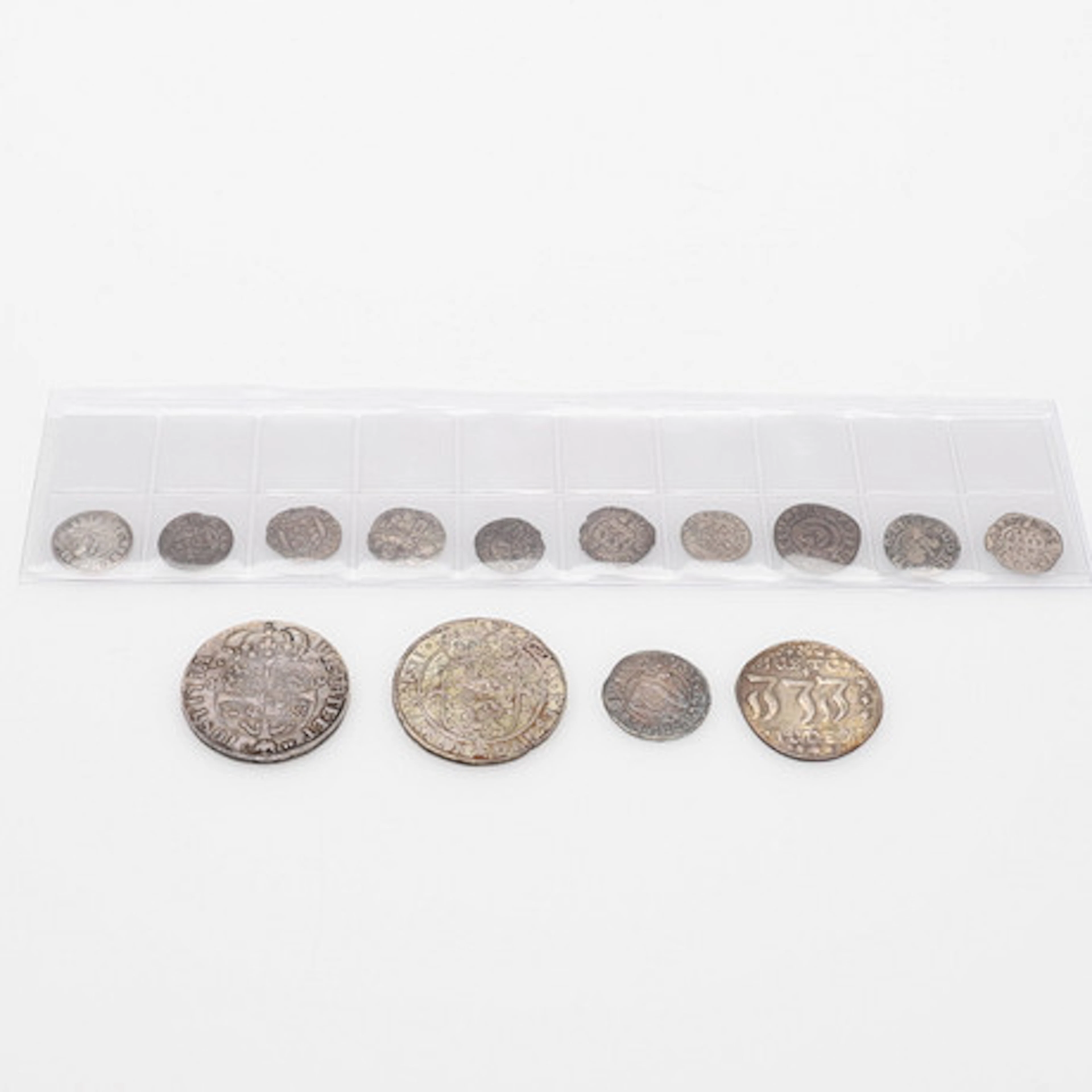 14 ST ÄLDRE DANSKA SILVERMYNT, 1600-TAL.