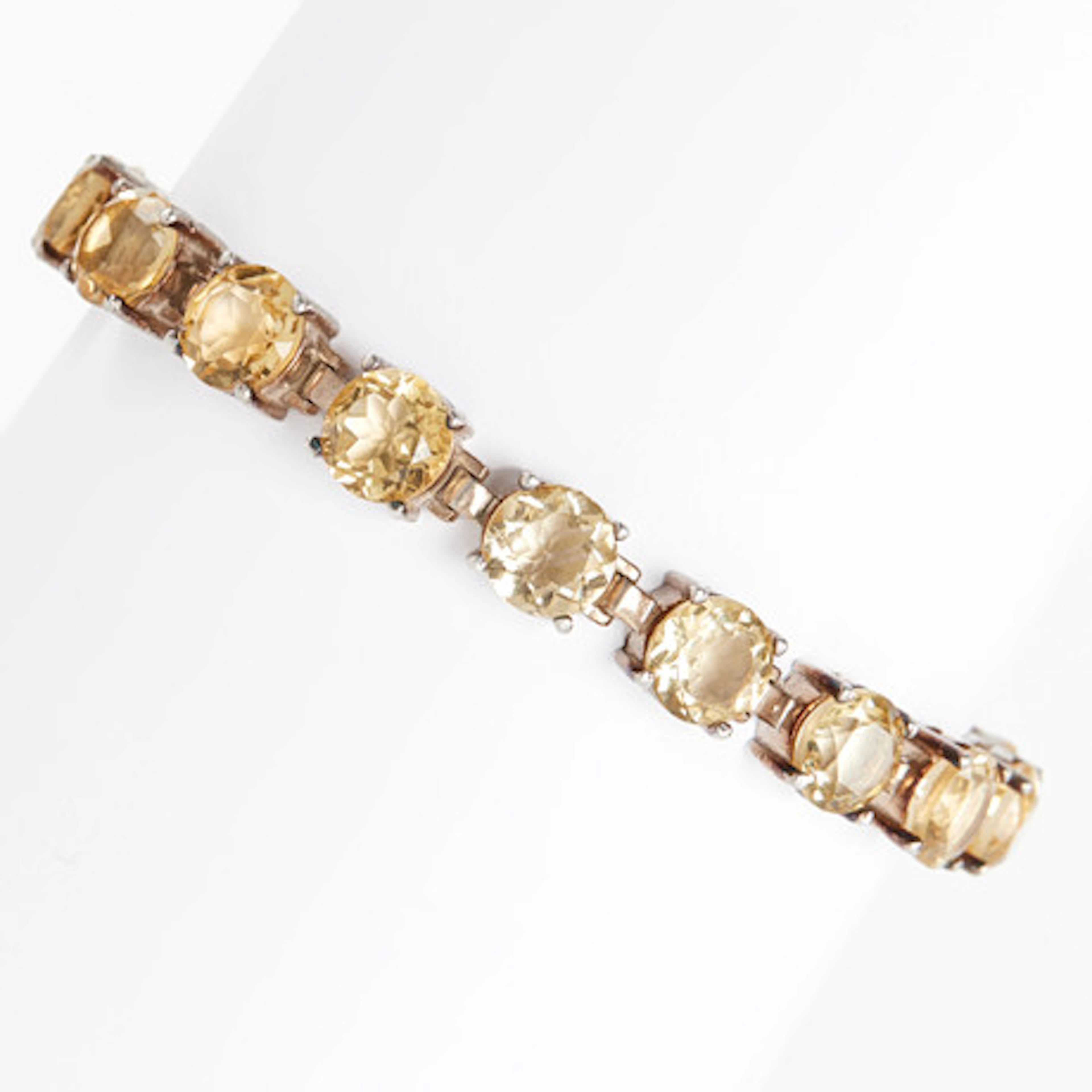 ARMBAND, sterlingsilver med 16 st citriner.