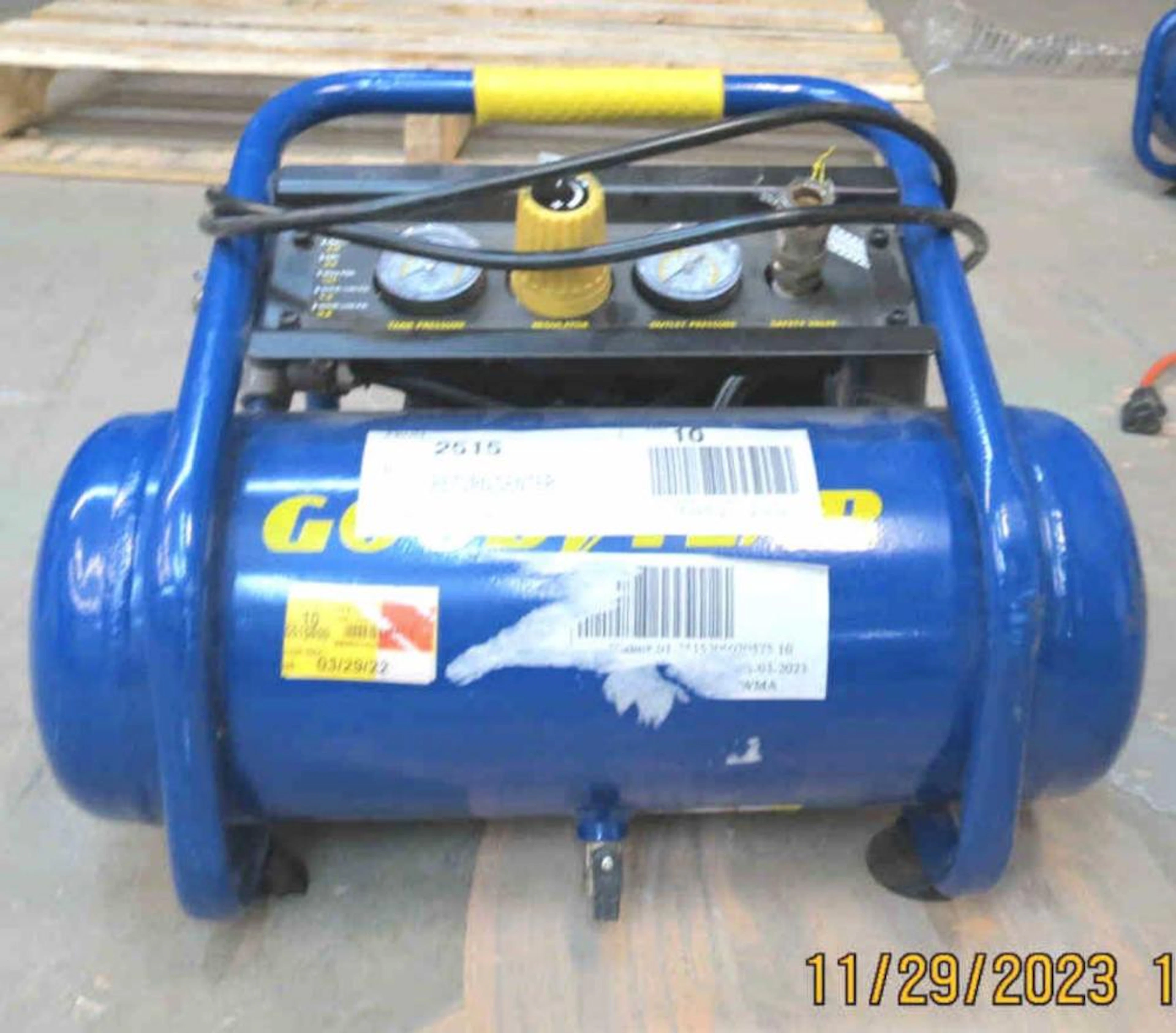 Goodyear 2 Gallon Air Compressor