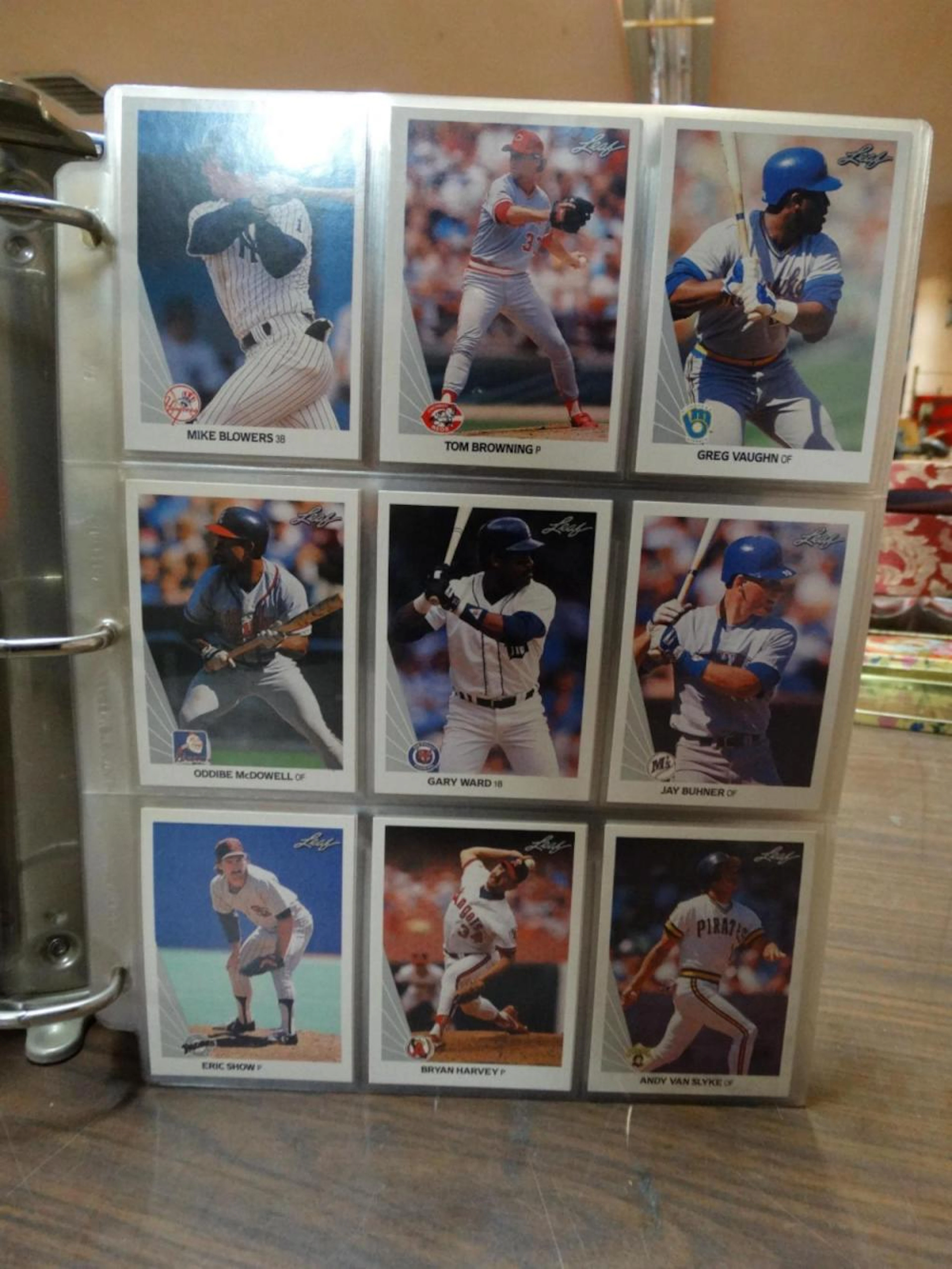 Approx. 500+ 1990 Leaf Baseball Cards in Binder