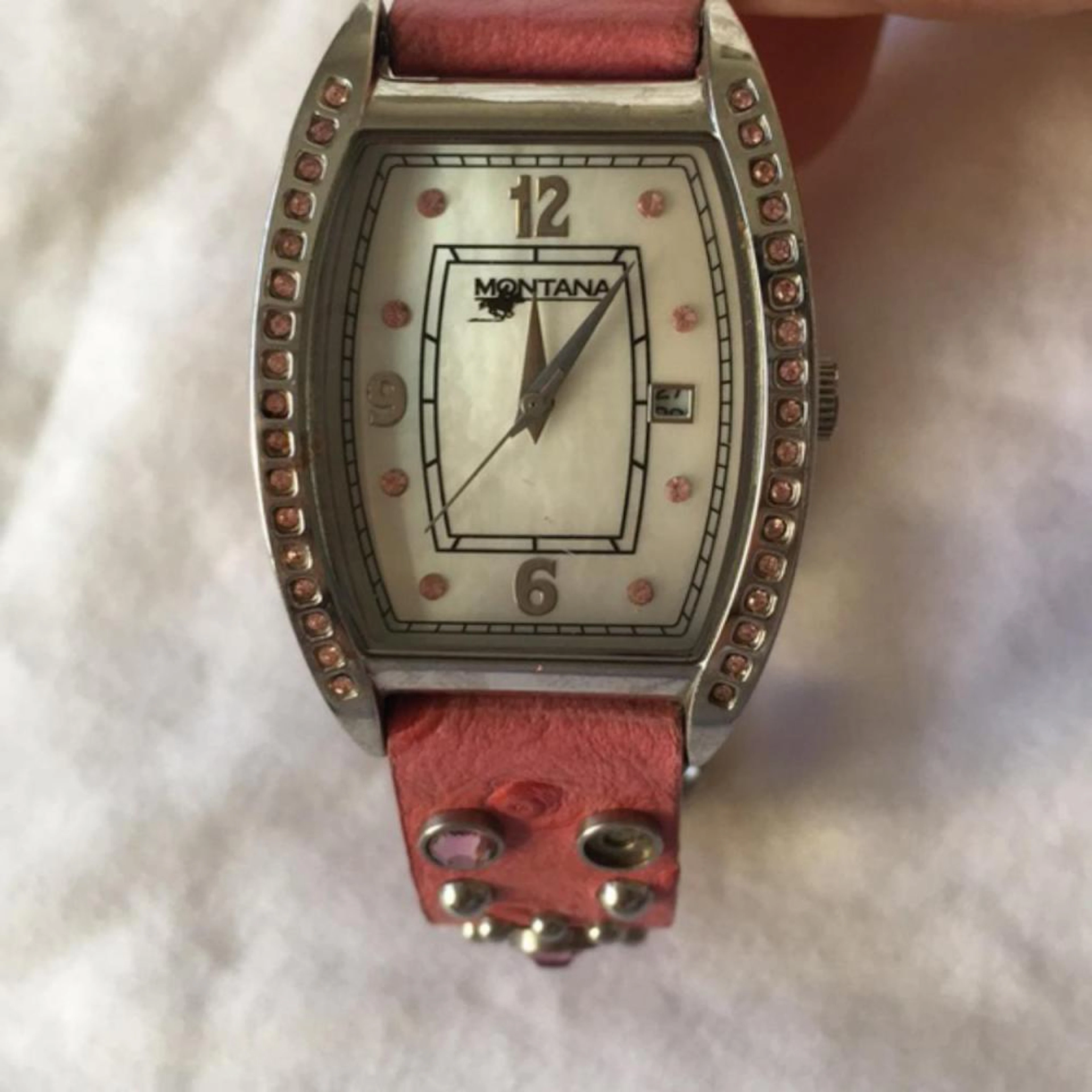 Special Edition Montana Pink Leather Straps Watch