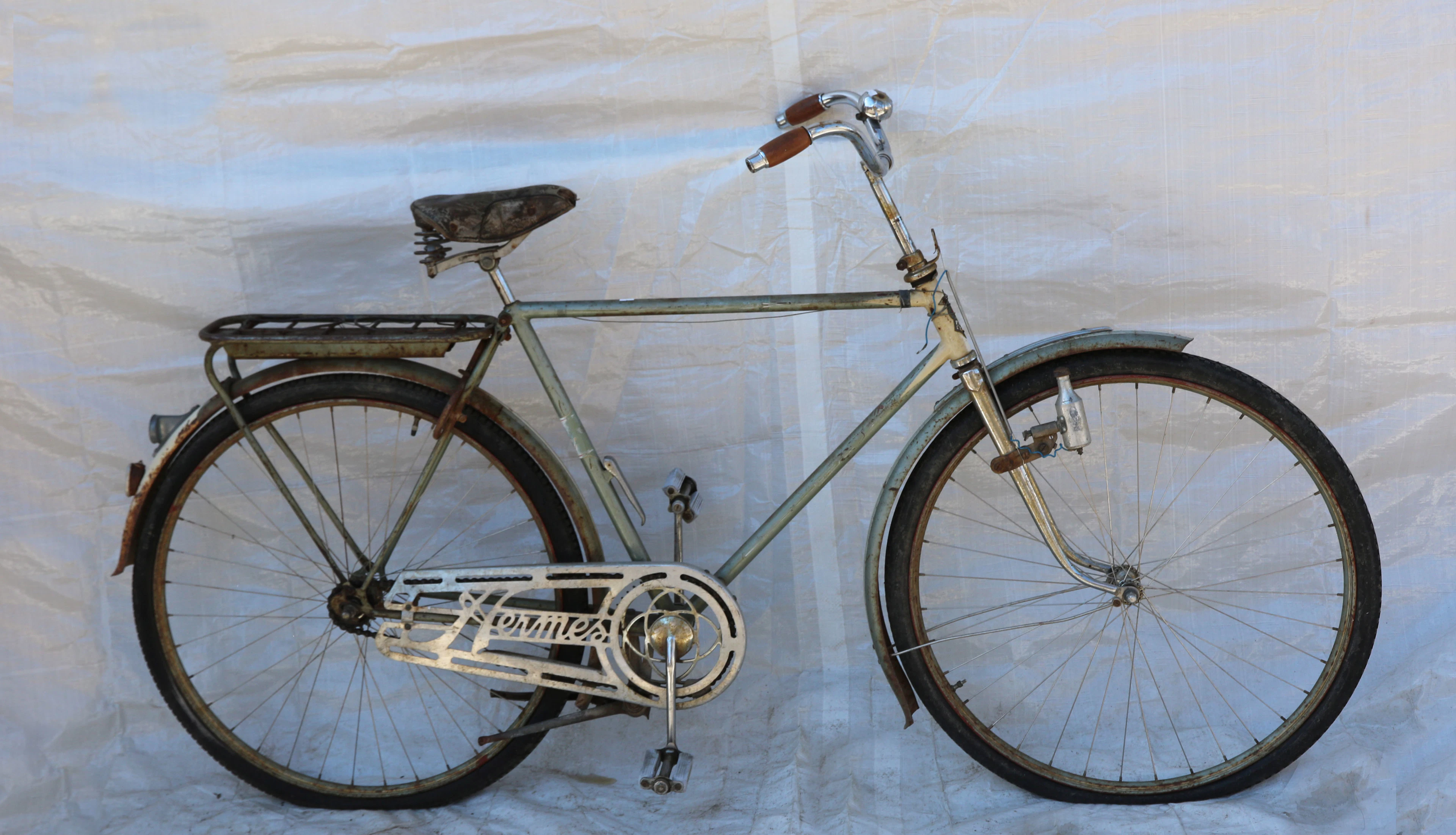 Äldre herrcykel, Hermès