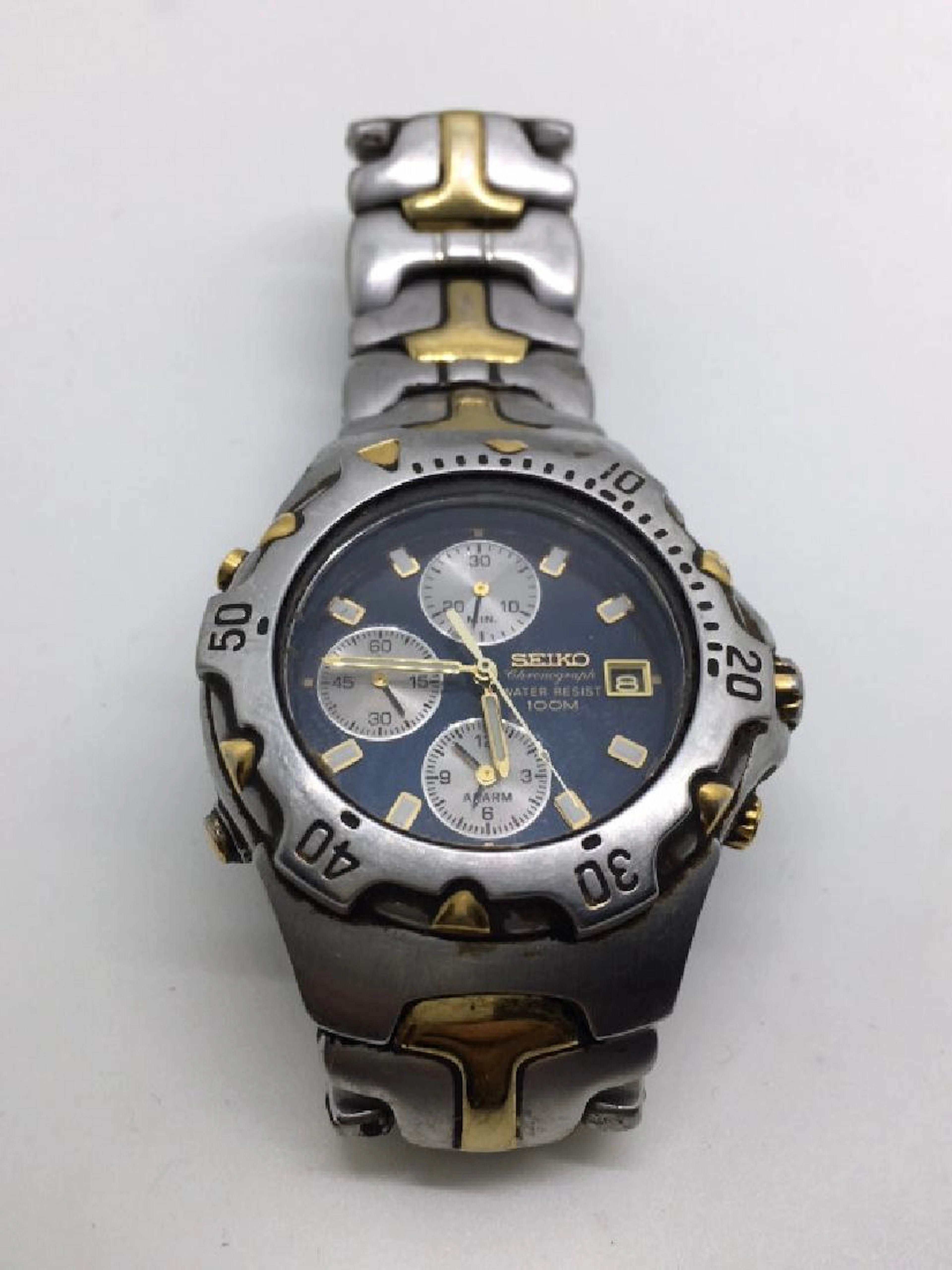 Seiko chronograph water resistant 100m