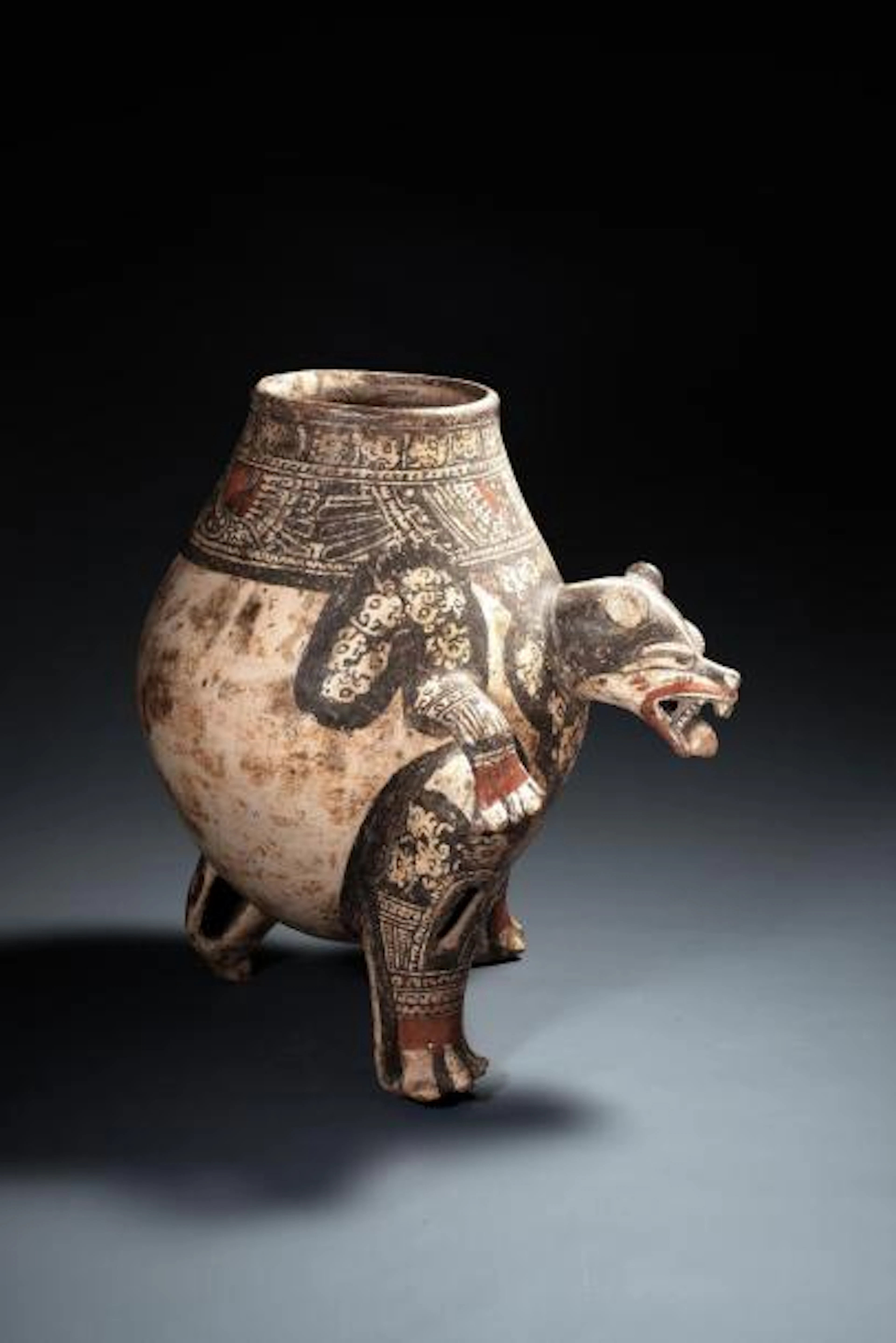Vase jaguar Vase tripode modelé d’un jaguar…